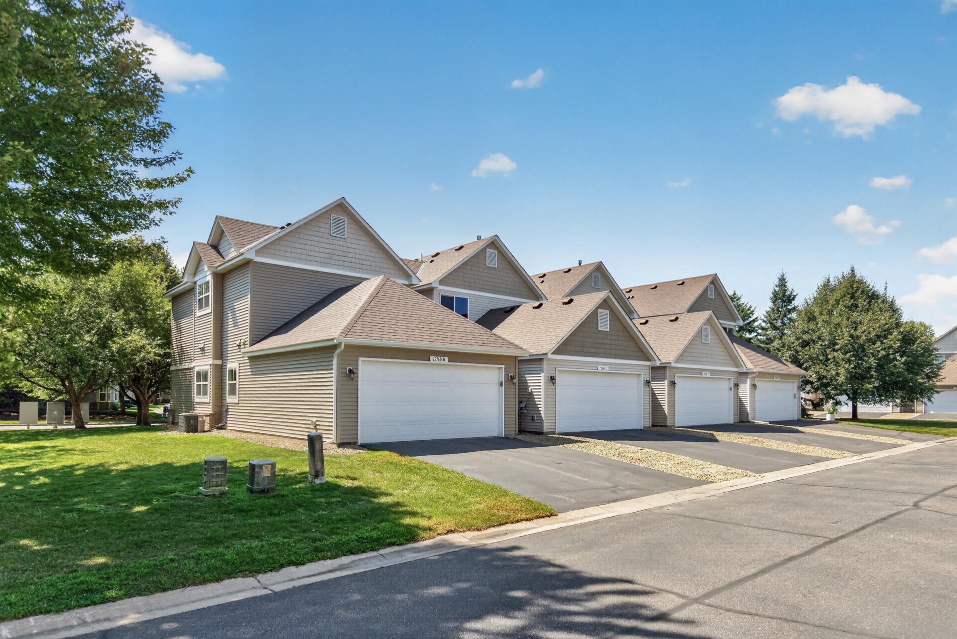 3rd image of 12160 Xylite St Ne #D, Minneapolis, MN 55449 | MLS# 7129870