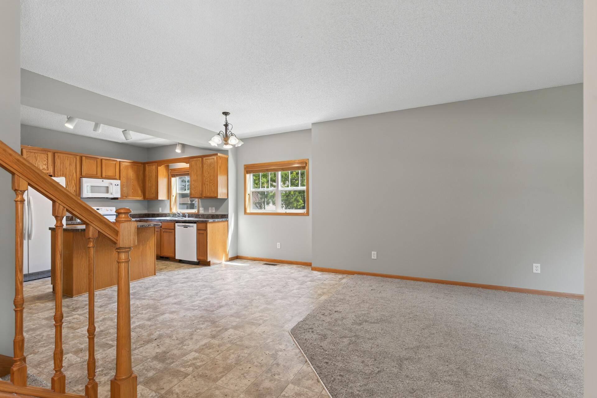 5th image of 12160 Xylite St Ne #D, Minneapolis, MN 55449 | MLS# 7129870