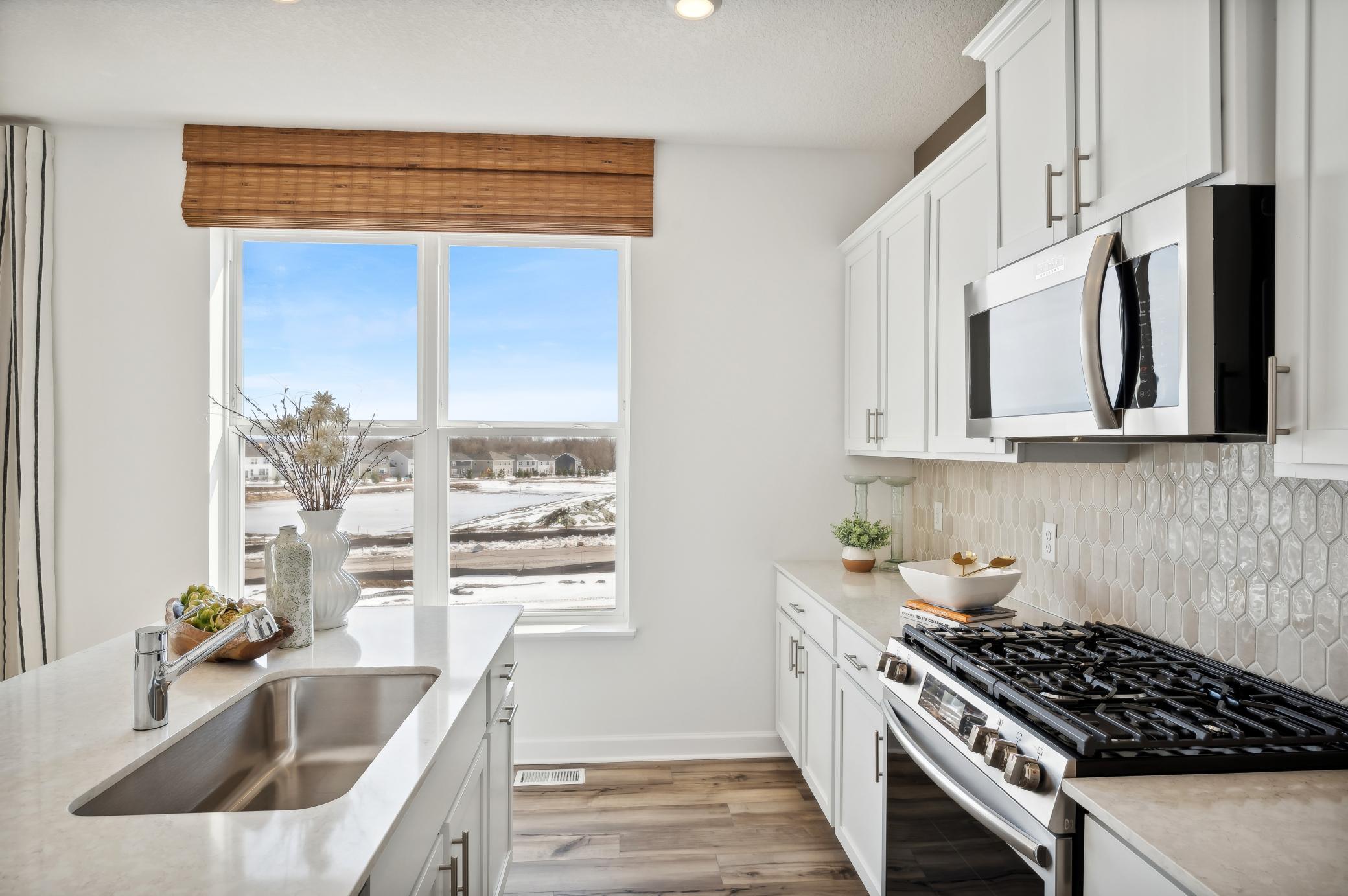 4th image of 5084 Windlass Dr, Saint Paul, MN 55129 | MLS# 7129893