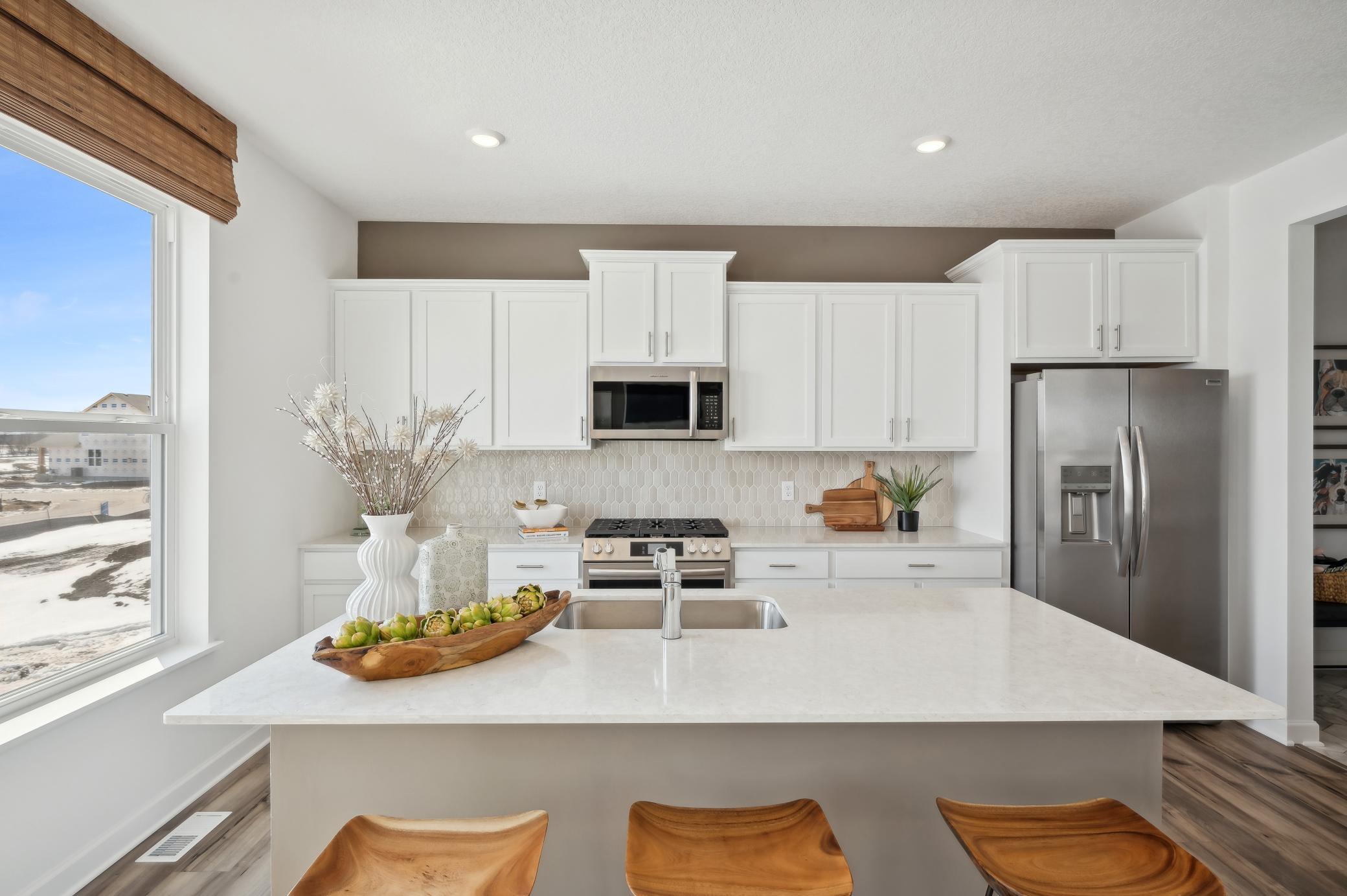 2nd image of 5084 Windlass Dr, Saint Paul, MN 55129 | MLS# 7129893