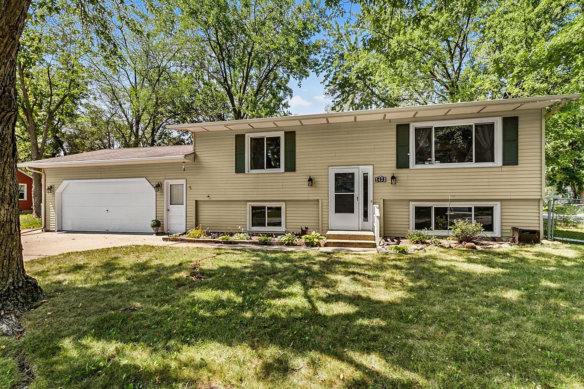 1st image of 1425 33rd Ave N, Saint Cloud, MN 56303 | MLS# 7129901