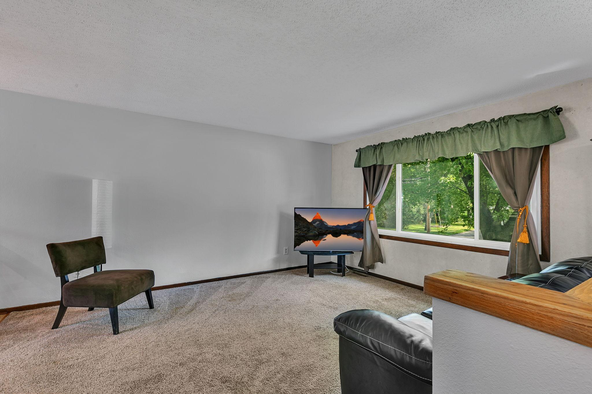 2nd image of 1425 33rd Ave N, Saint Cloud, MN 56303 | MLS# 7129901