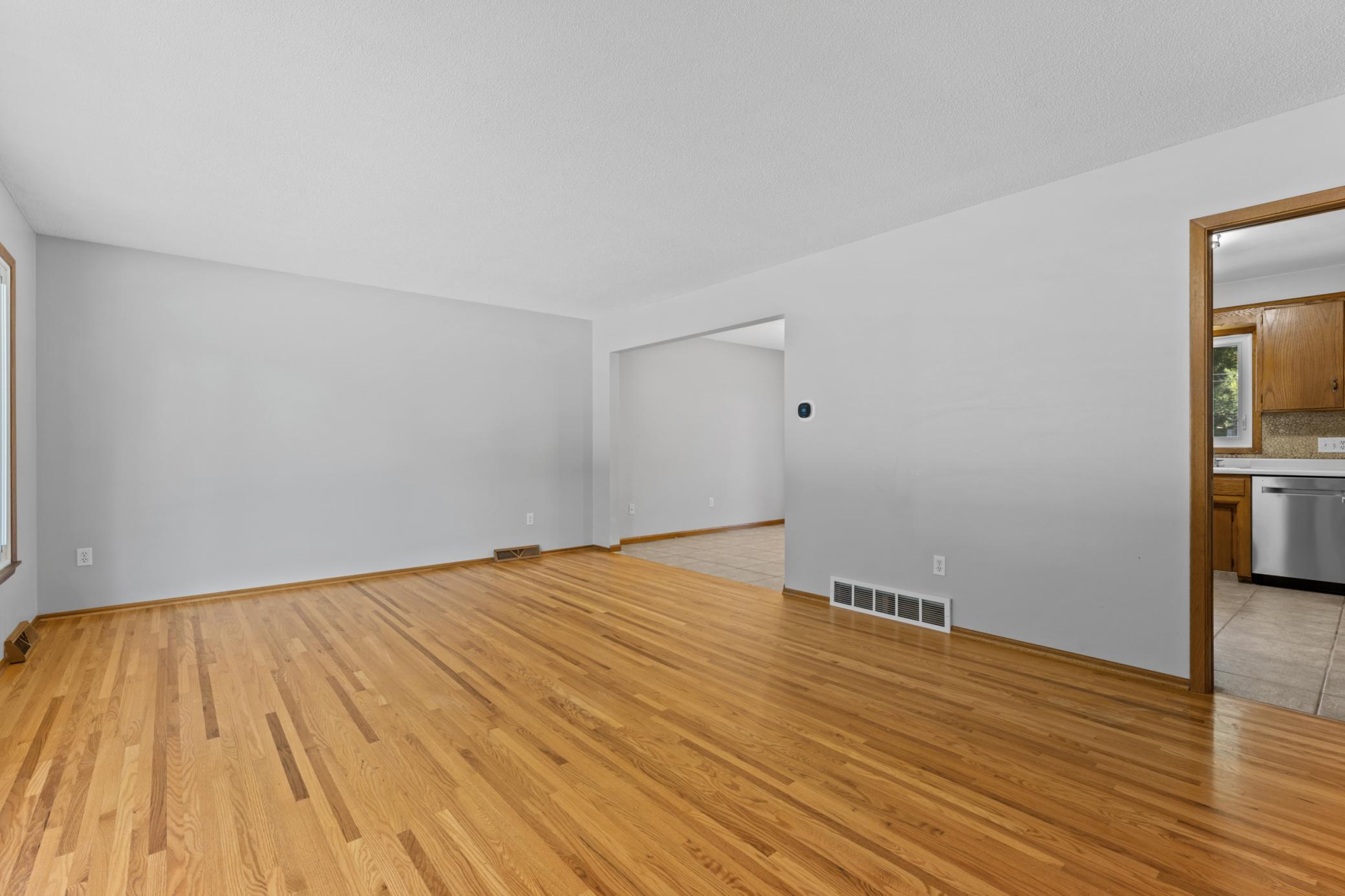2nd image of 807 26th St Nw, Rochester, MN 55901 | MLS# 7129949