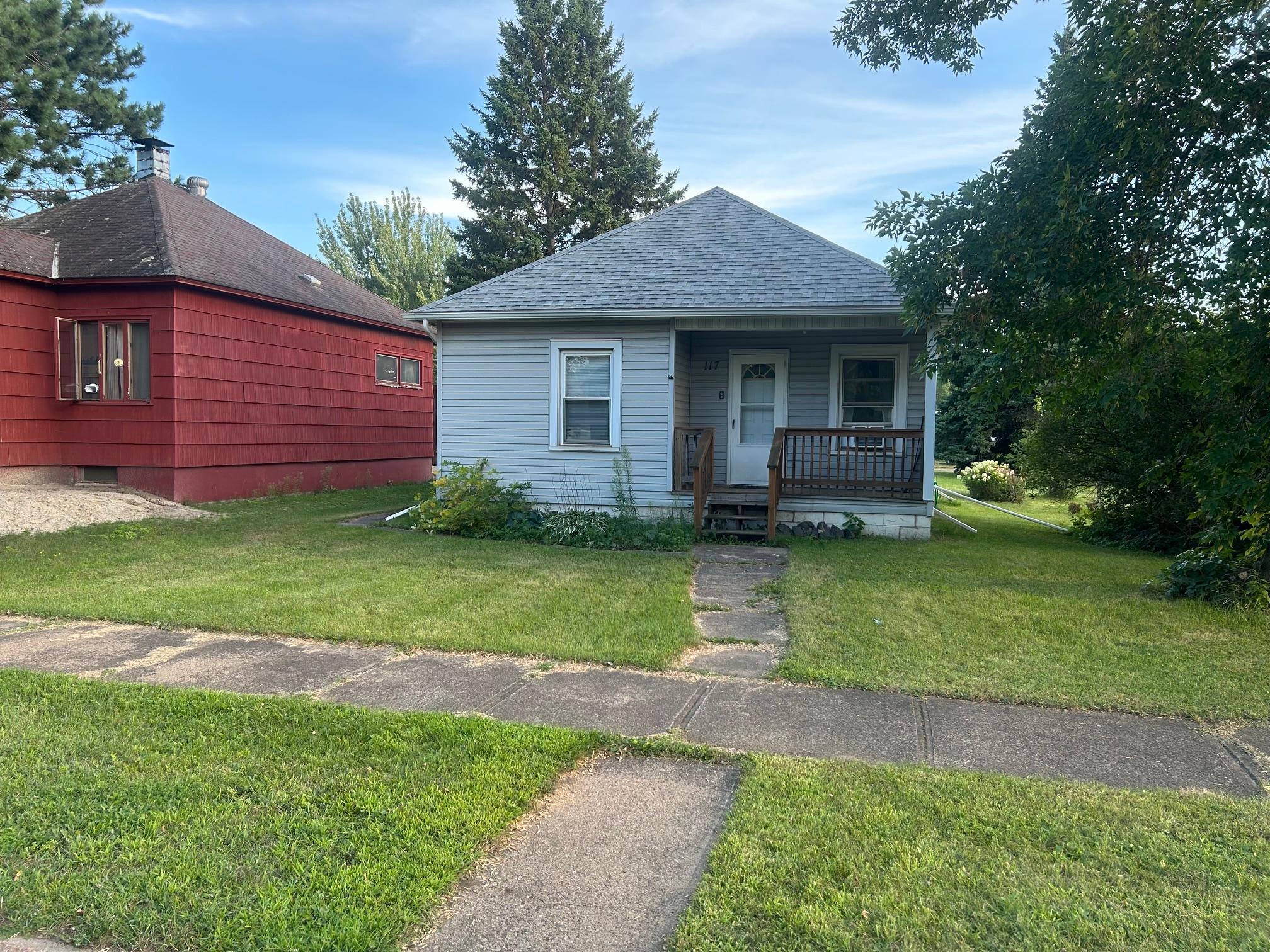 1st image of 117 E Hibbing Ave, Keewatin, MN 55753 | MLS# 7129957