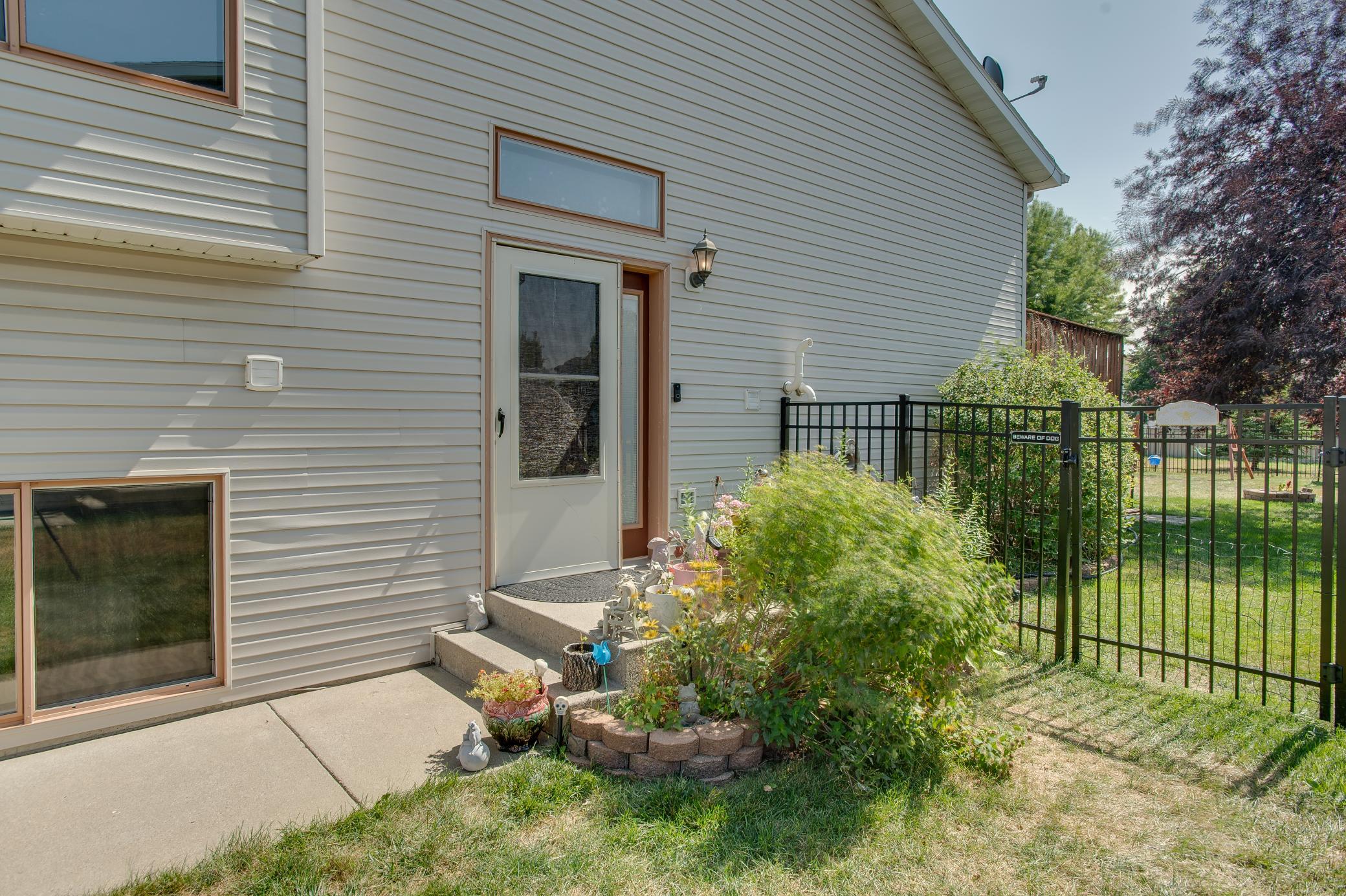 2nd image of 1427 Suntree Dr, West Fargo, ND 58078 | MLS# 7129977