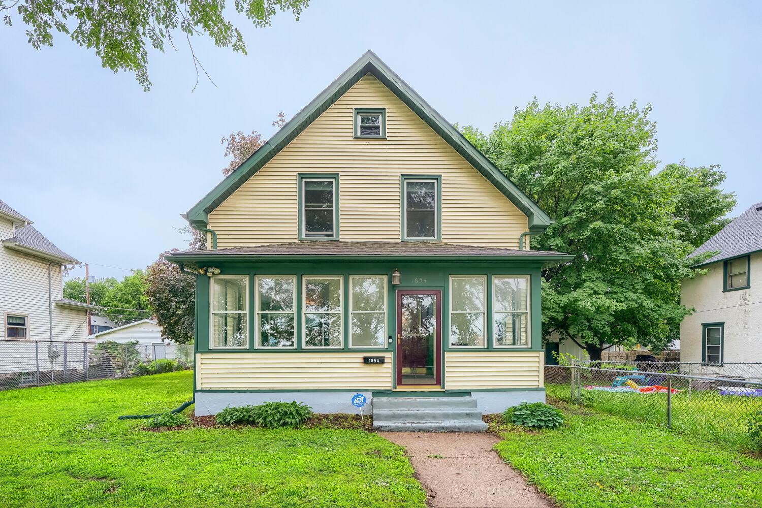 1st image of 1654 Concordia Ave, Saint Paul, MN 55104 | MLS# 7130002
