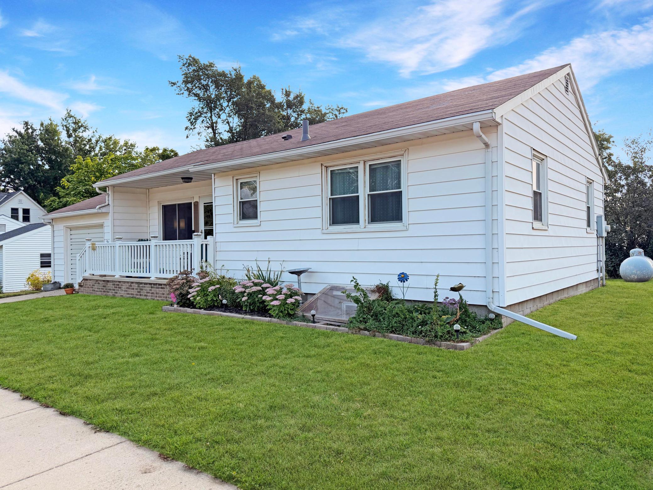 3rd image of 106 N Baldwin St, Ghent, MN 56239 | MLS# 7130017