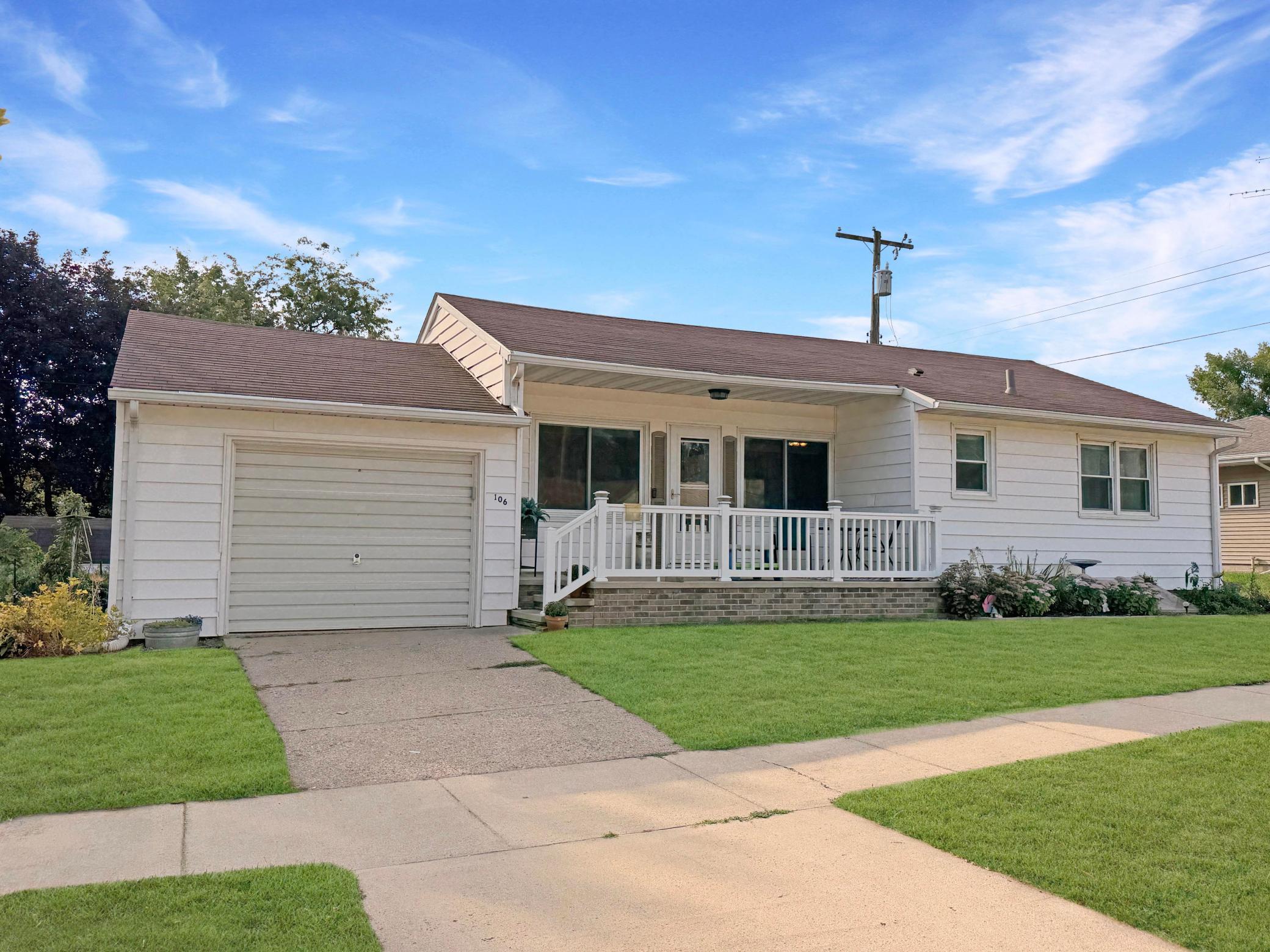 1st image of 106 N Baldwin St, Ghent, MN 56239 | MLS# 7130017