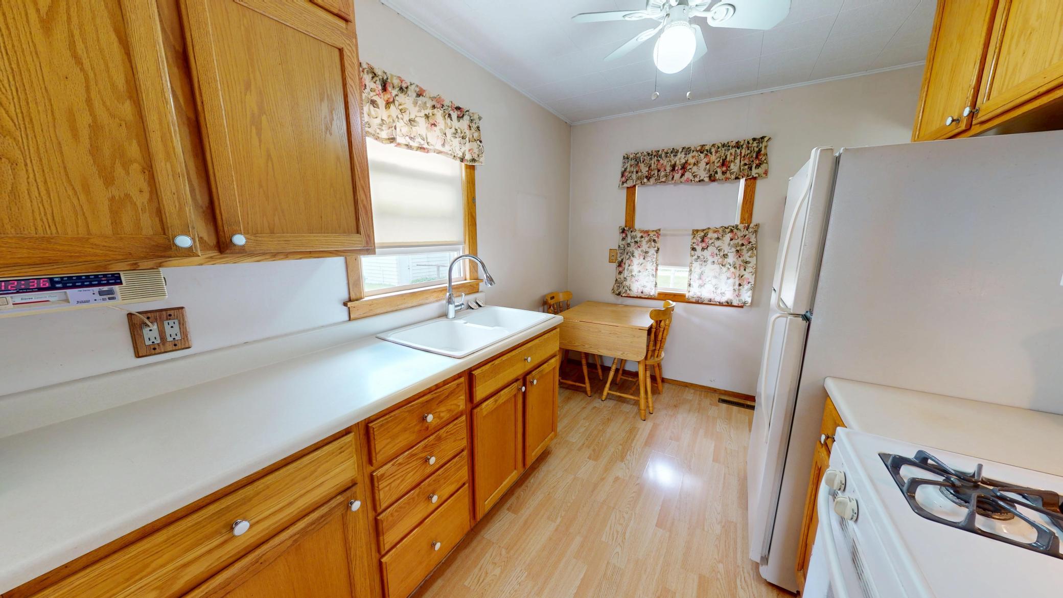 4th image of 523 Freeborn Ave, Albert Lea, MN 56007 | MLS# 7130032