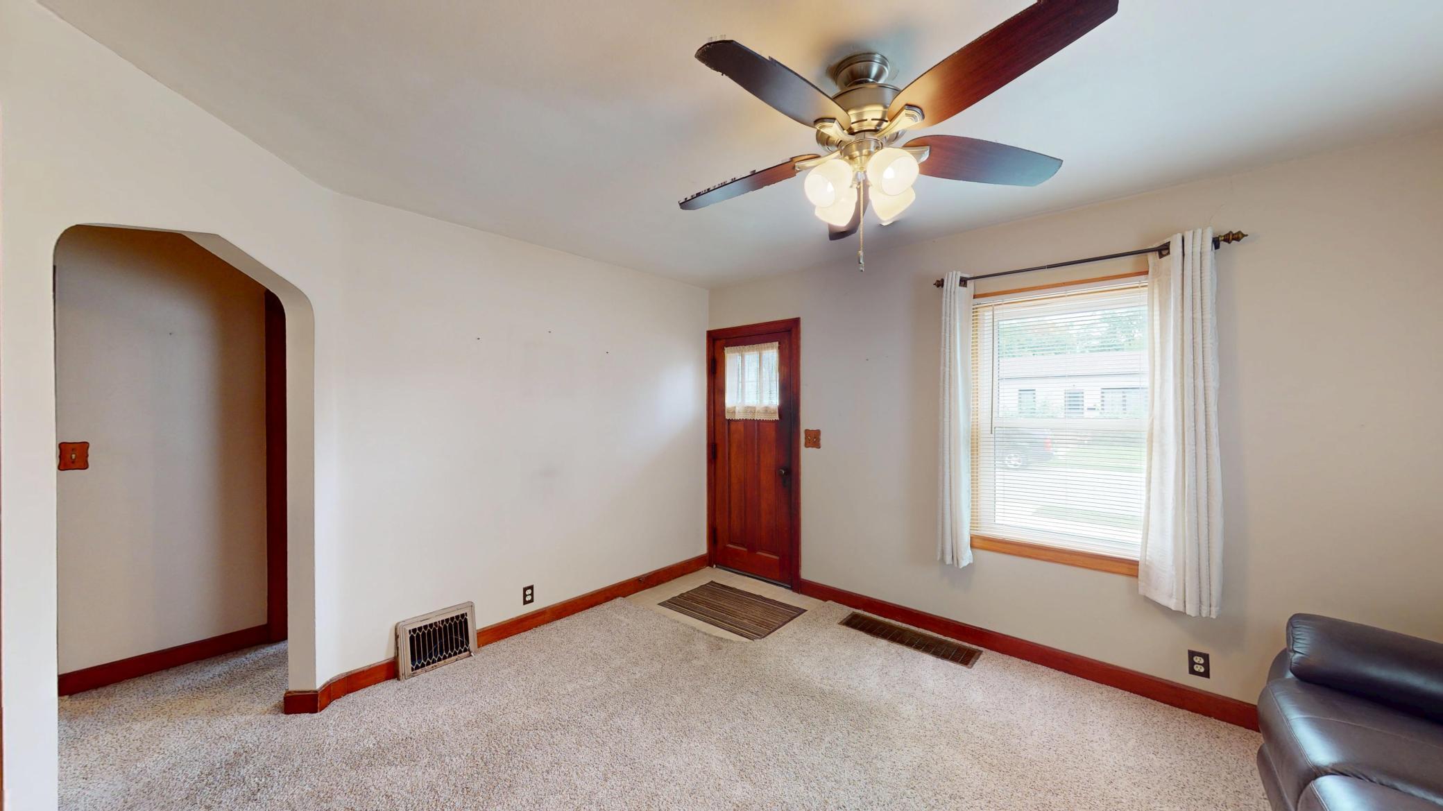 3rd image of 523 Freeborn Ave, Albert Lea, MN 56007 | MLS# 7130032