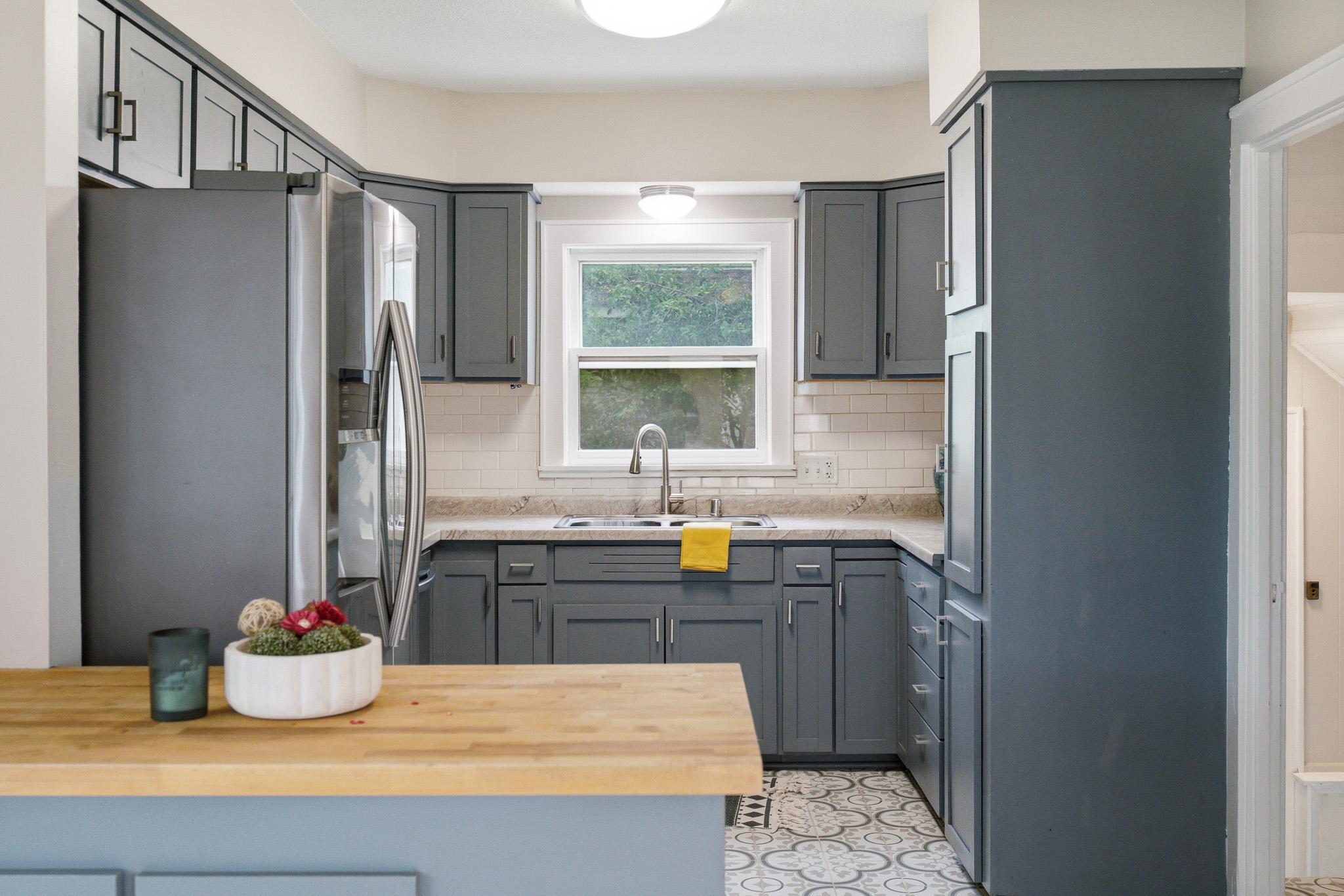 2nd image of 618 Park Ave, North Mankato, MN 56003 | MLS# 7130038