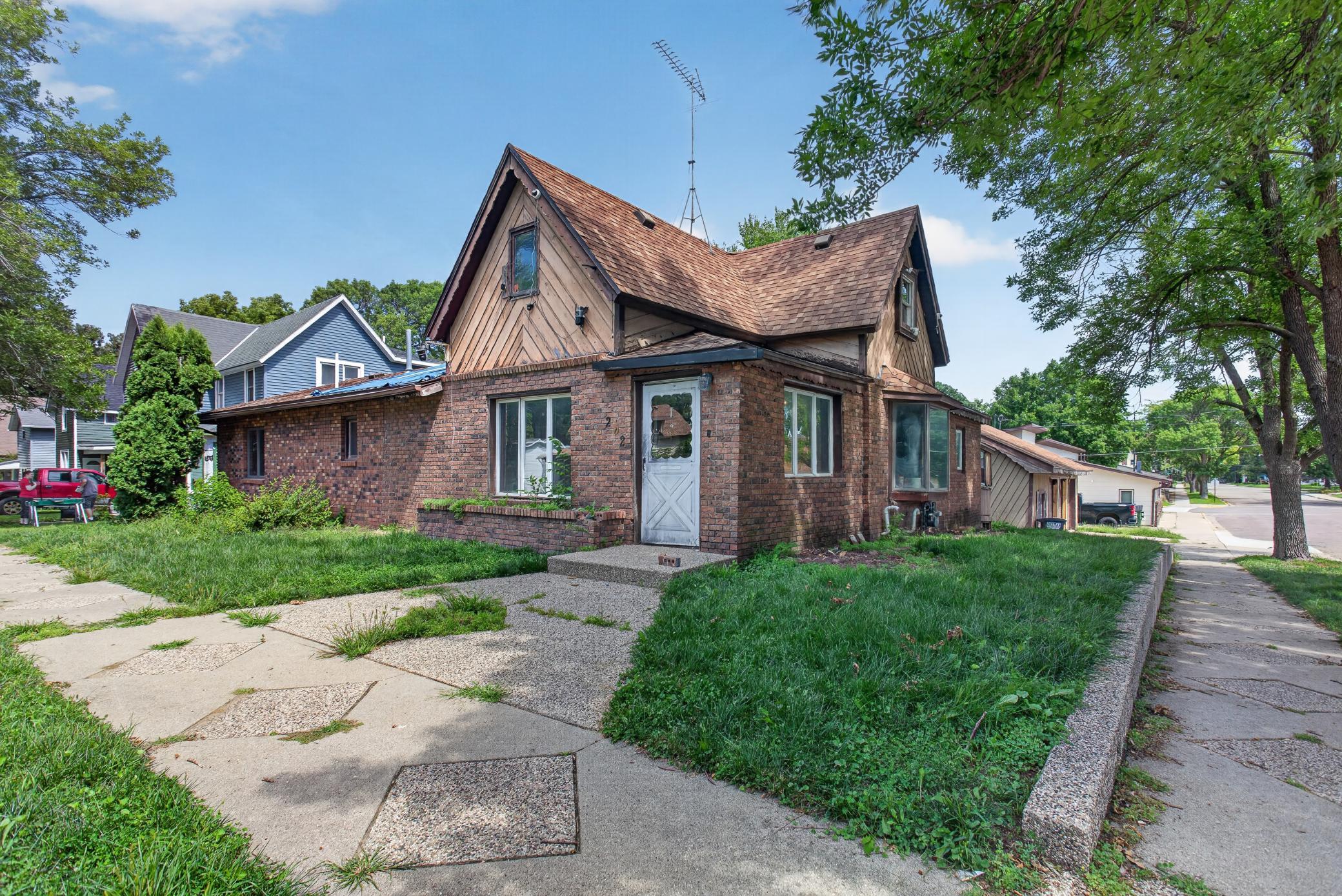 1st image of 202 N Lincoln St, Lake Crystal, MN 56055 | MLS# 7130055