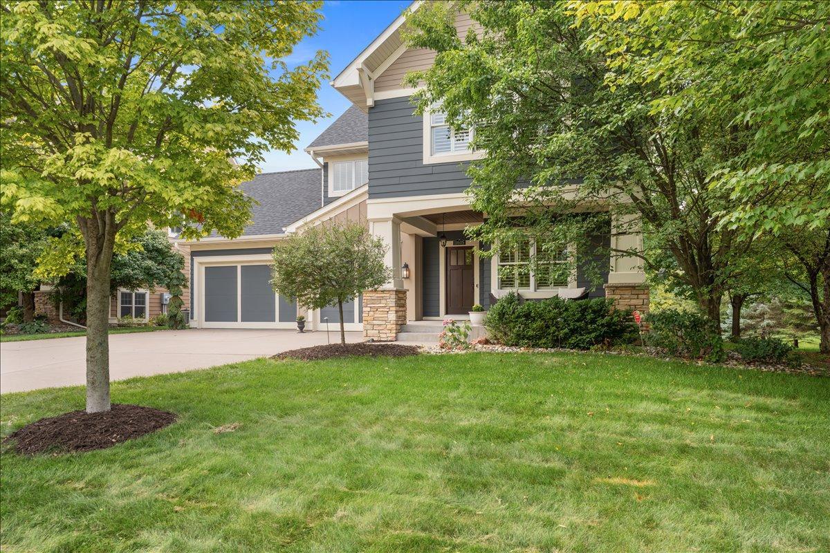 2nd image of 11605 Ivywood Trl, Saint Paul, MN 55129 | MLS# 7130071