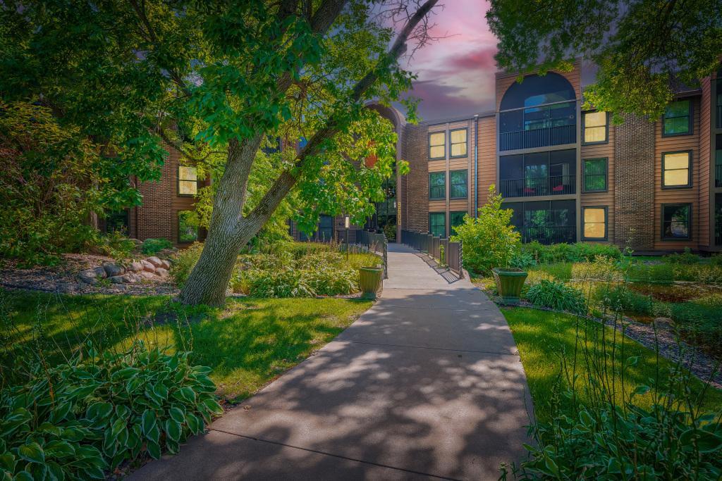 5th image of 9600 Portland Ave S #317, Bloomington, MN 55420 | MLS# 7130086