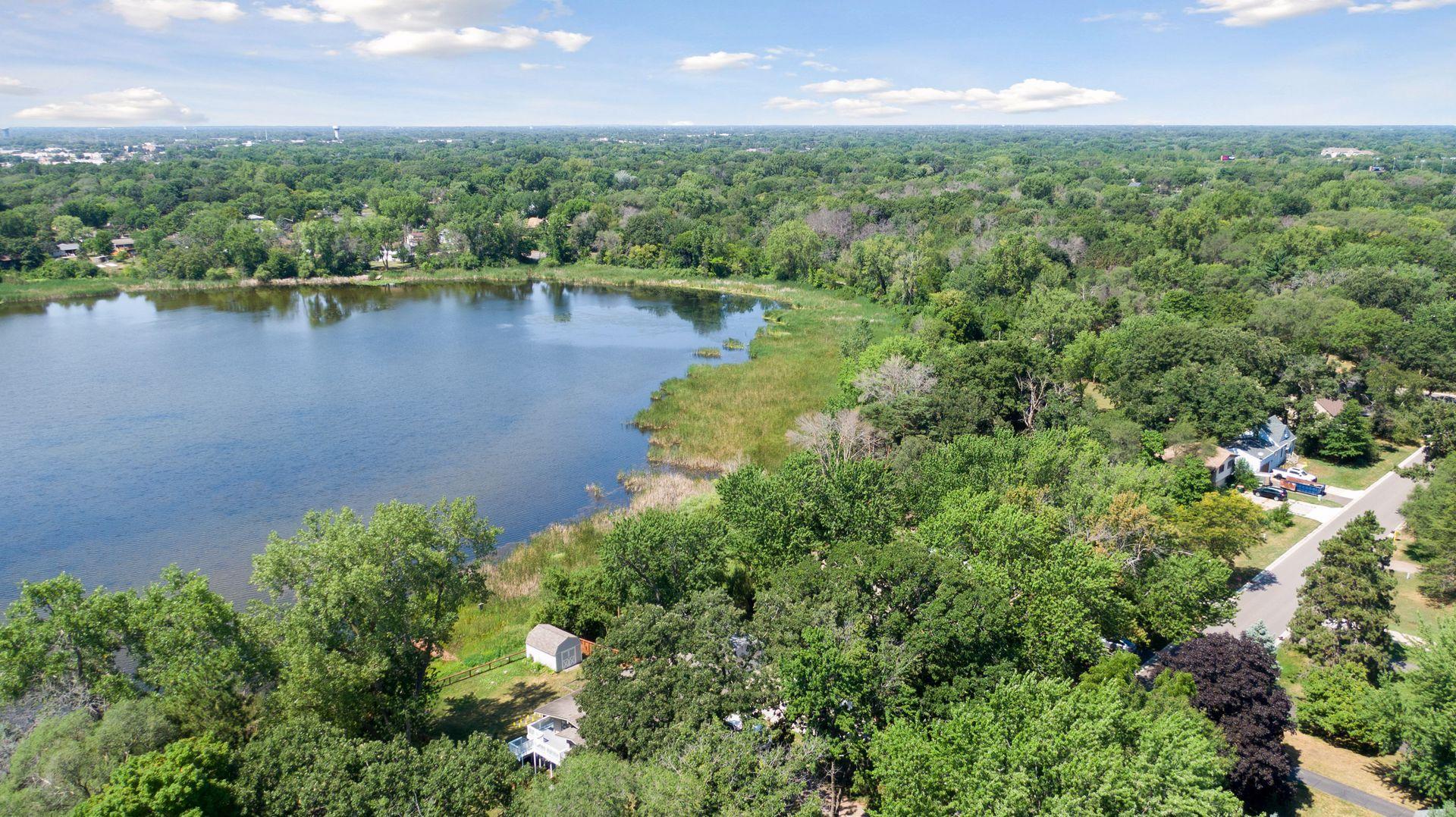 2nd image of 8570 Lincoln St Ne, Minneapolis, MN 55434 | MLS# 7130091