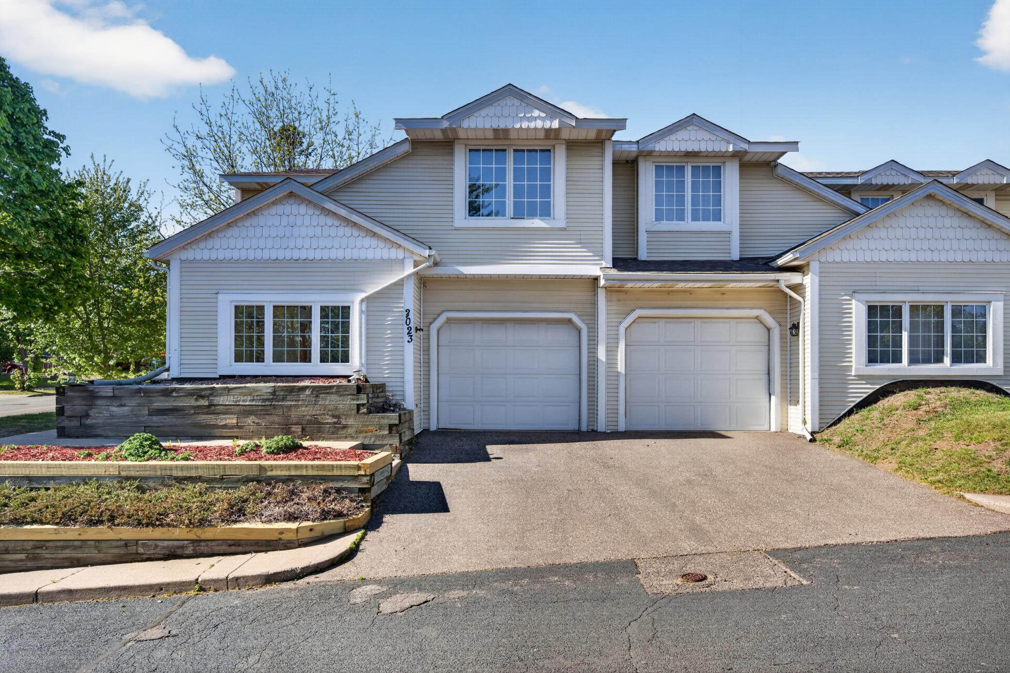 1st image of 2023 Parkside Dr, Saint Paul, MN 55119 | MLS# 7130159