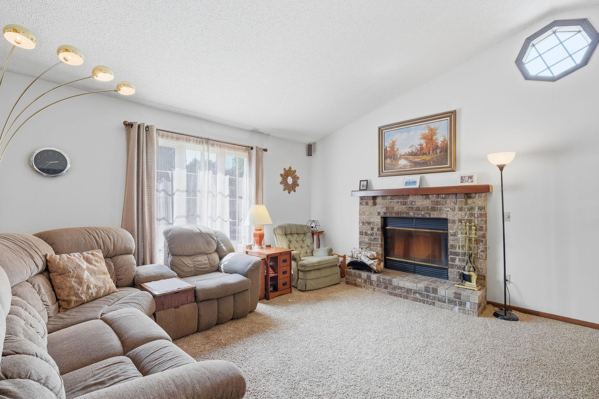 3rd image of 12959 Black Hills Dr, Burnsville, MN 55337 | MLS# 7130172