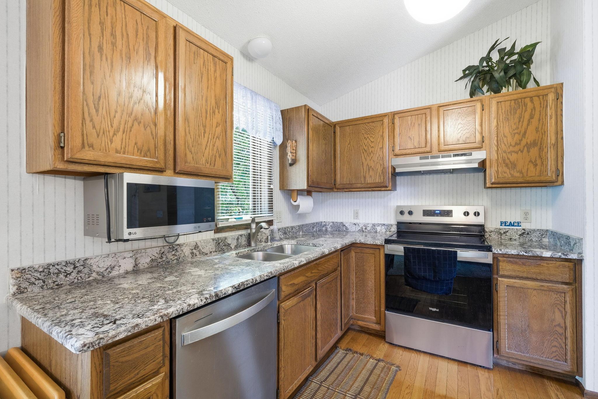 4th image of 12959 Black Hills Dr, Burnsville, MN 55337 | MLS# 7130172