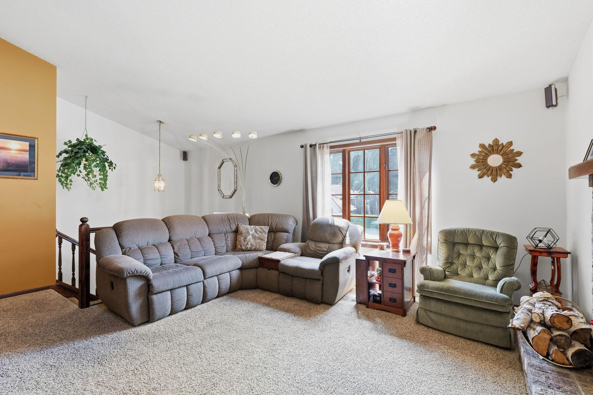 5th image of 12959 Black Hills Dr, Burnsville, MN 55337 | MLS# 7130172