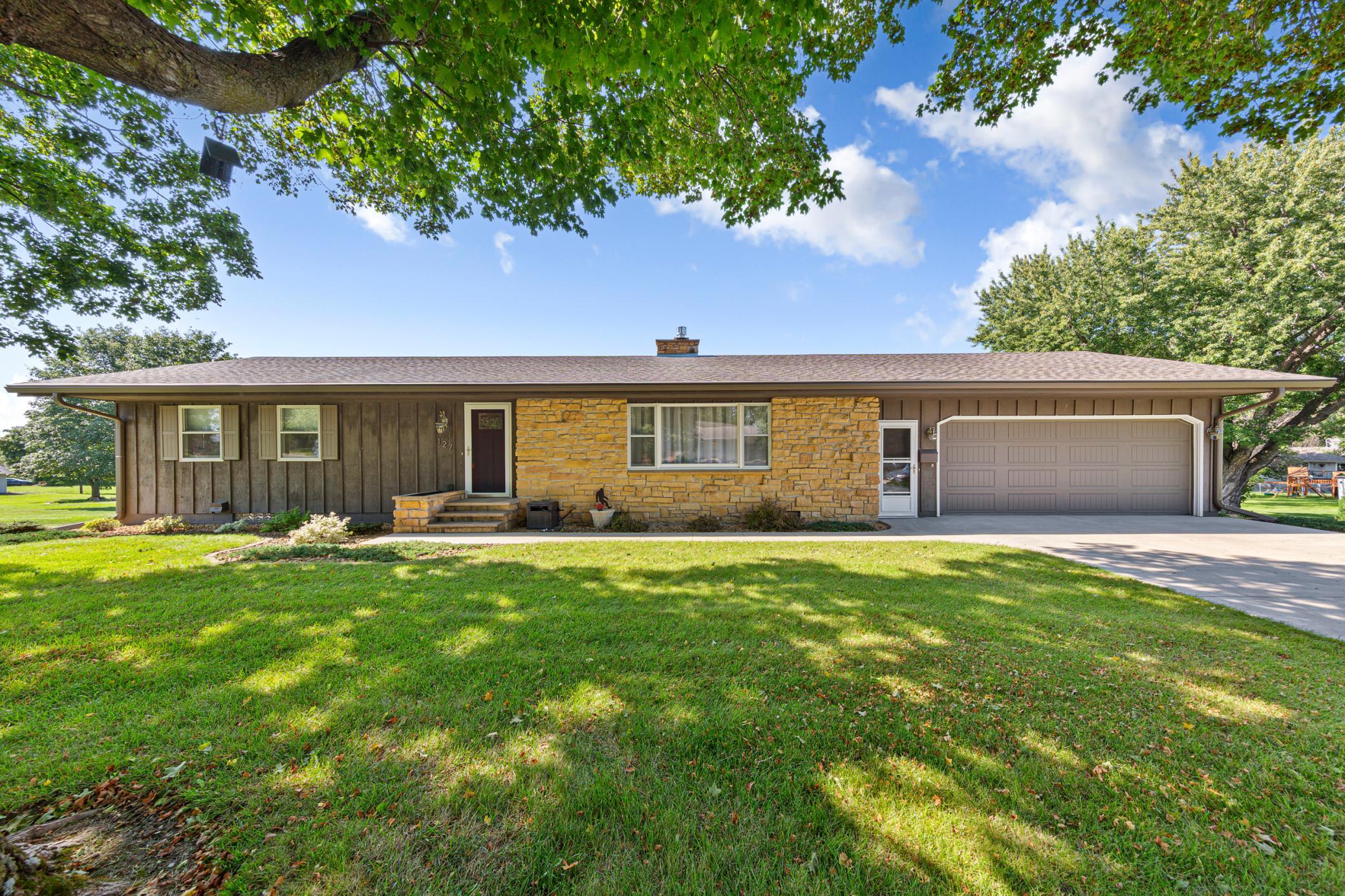1st image of 127 Woodcrest Ter, Le Sueur, MN 56058 | MLS# 7130186