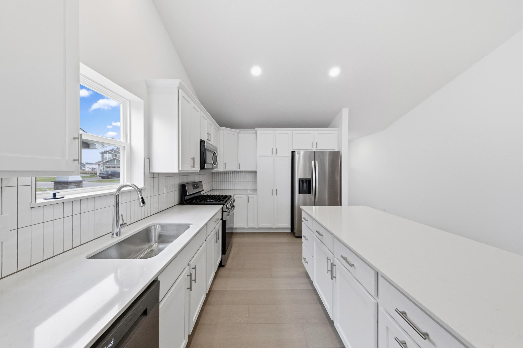 4th image of 712 152Nd Ln Nw, Andover, MN 55304 | MLS# 7130247