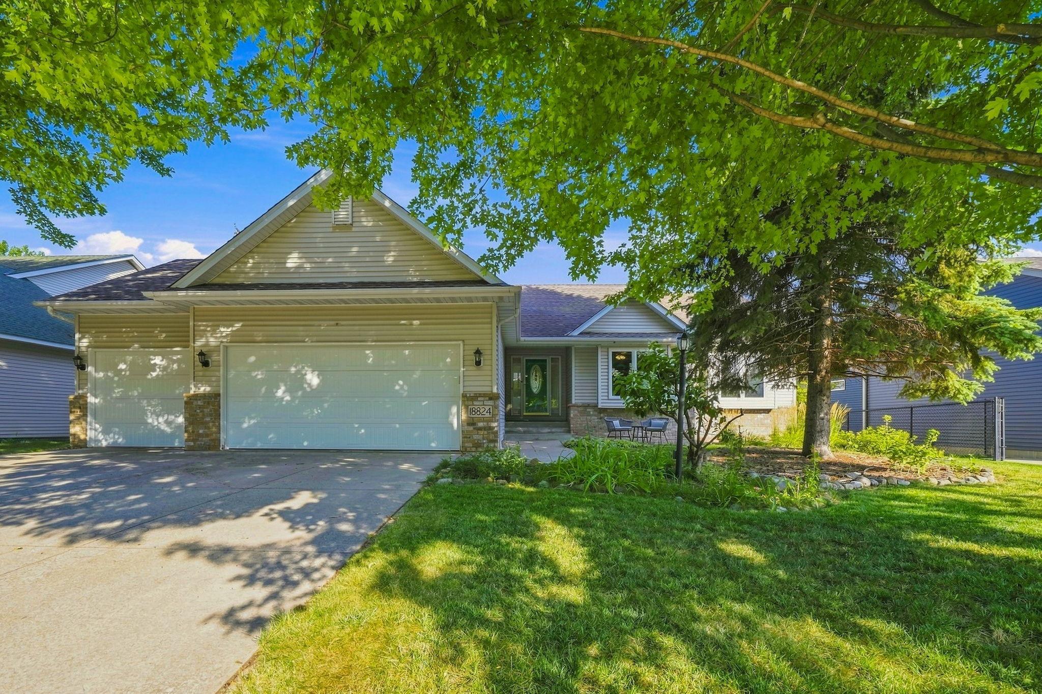 1st image of 18824 Excalibur Trl, Farmington, MN 55024 | MLS# 7130276