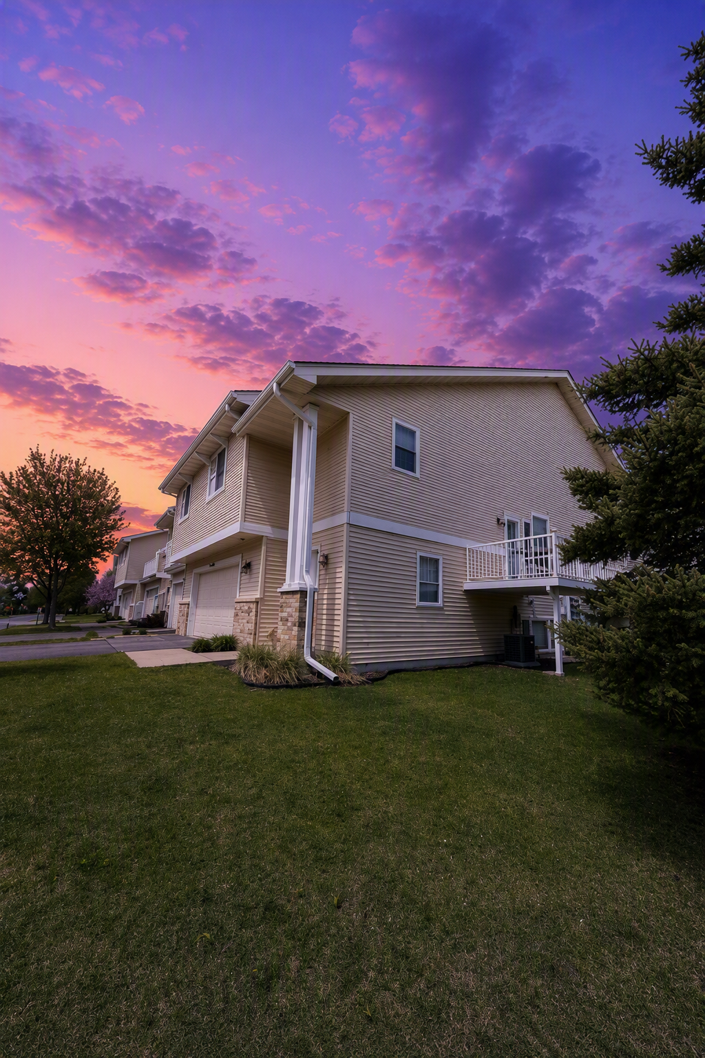 1st image of 4820 Underwood Ln N #E, Minneapolis, MN 55442 | MLS# 7130286