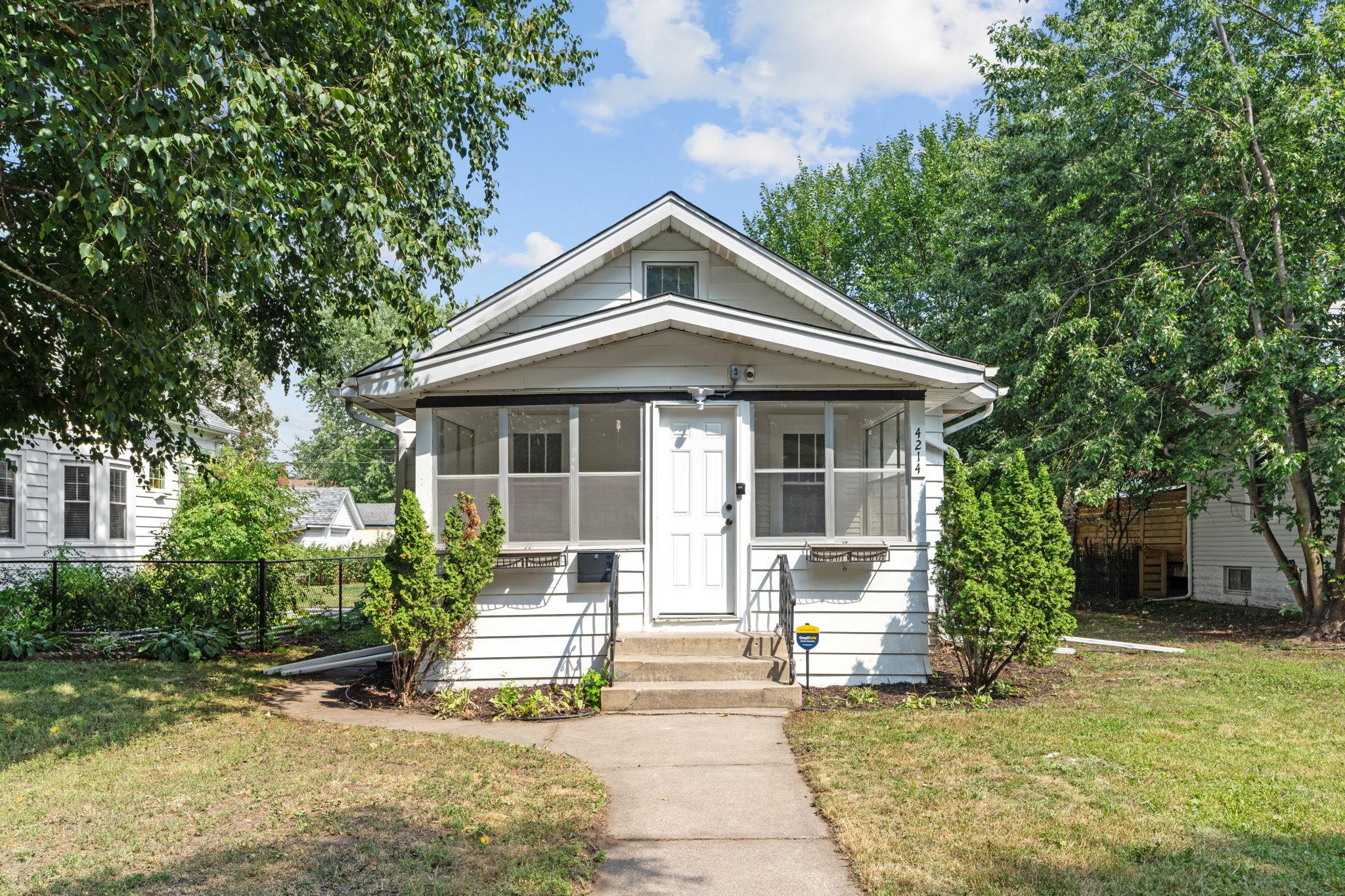 1st image of 4214 Vincent Ave N, Minneapolis, MN 55412 | MLS# 7130292