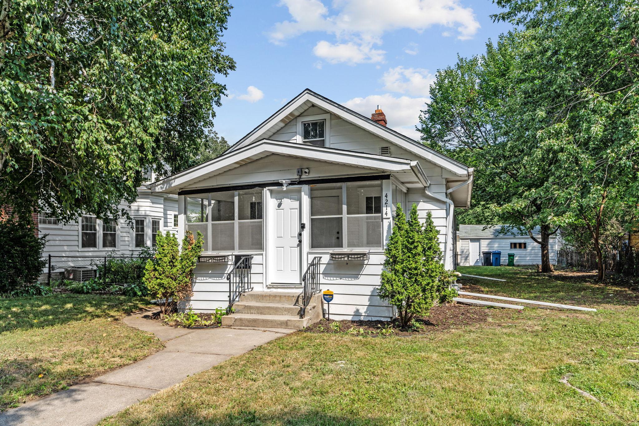 2nd image of 4214 Vincent Ave N, Minneapolis, MN 55412 | MLS# 7130292