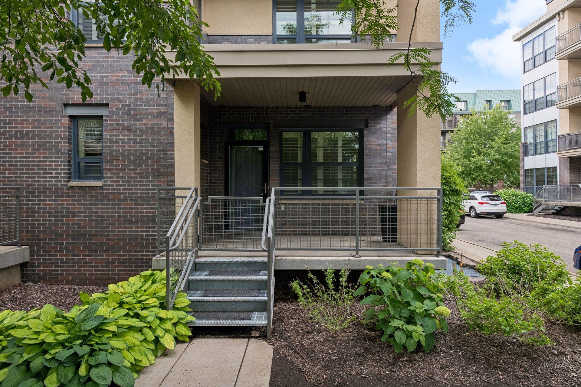 1st image of 2566 Ellis Ave #104, Saint Paul, MN 55114 | MLS# 7130361
