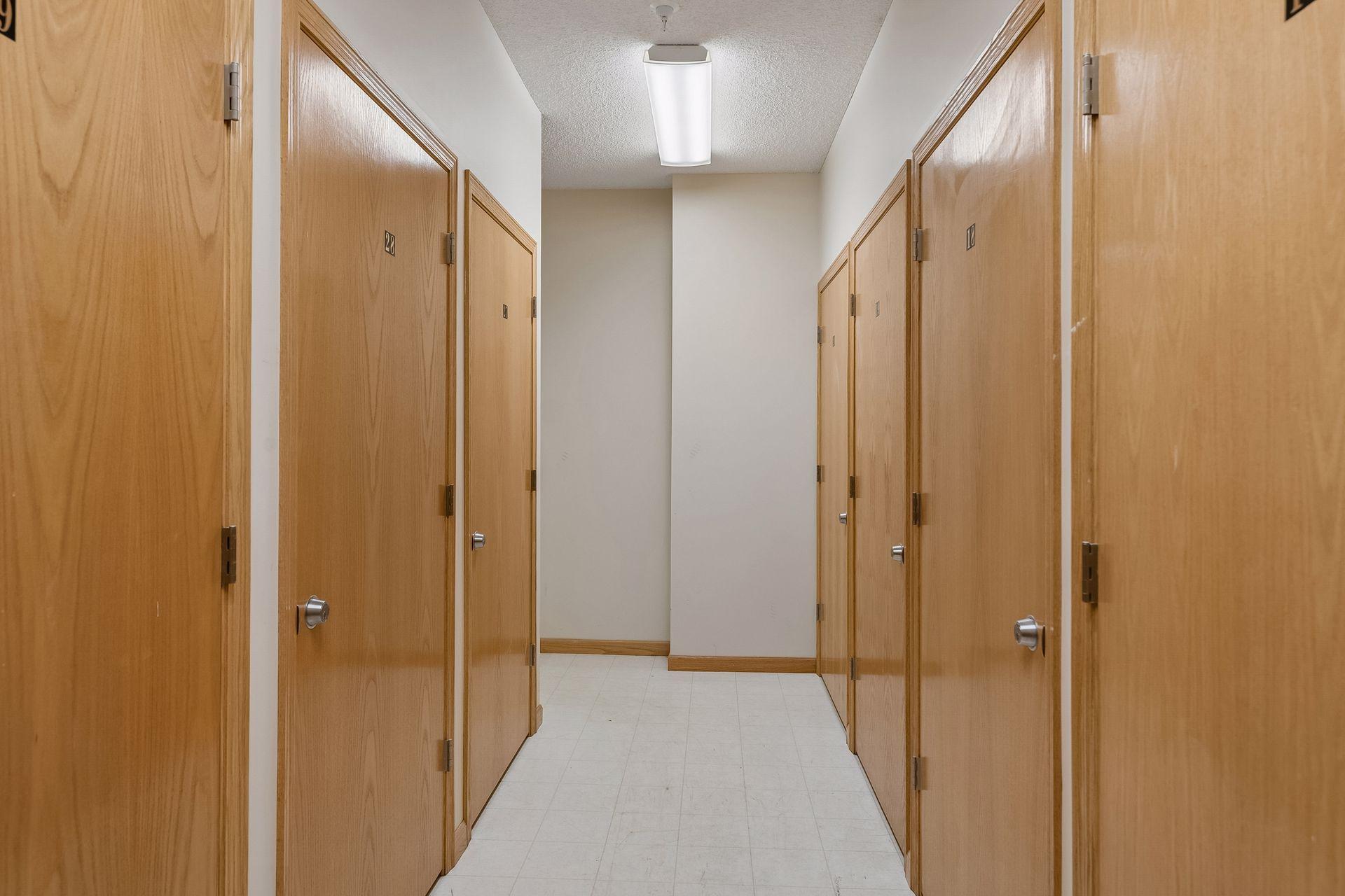 2nd image of 2566 Ellis Ave, Saint Paul, MN 55114