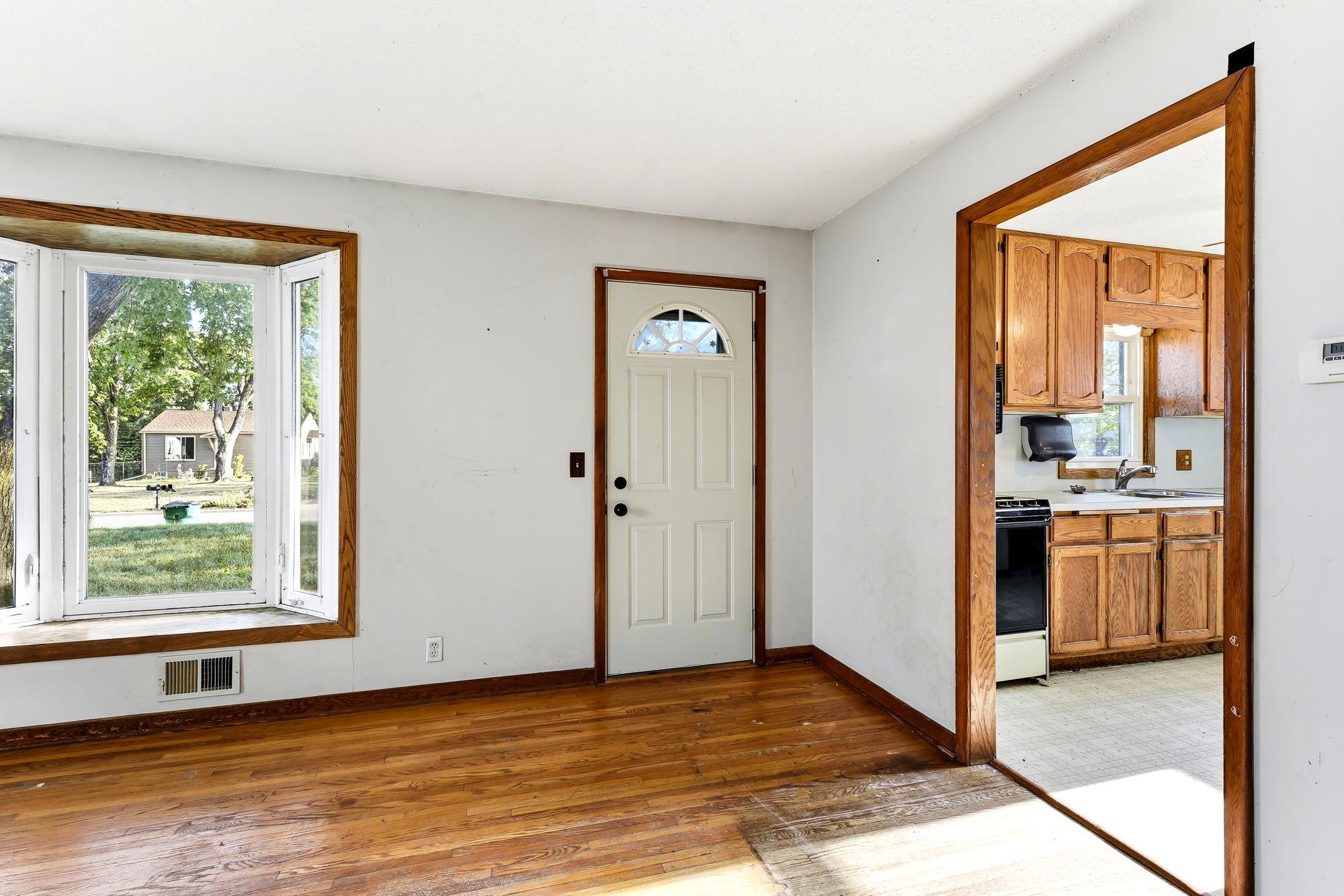 4th image of 548 82Nd Ave Ne, Minneapolis, MN 55432 | MLS# 7130362