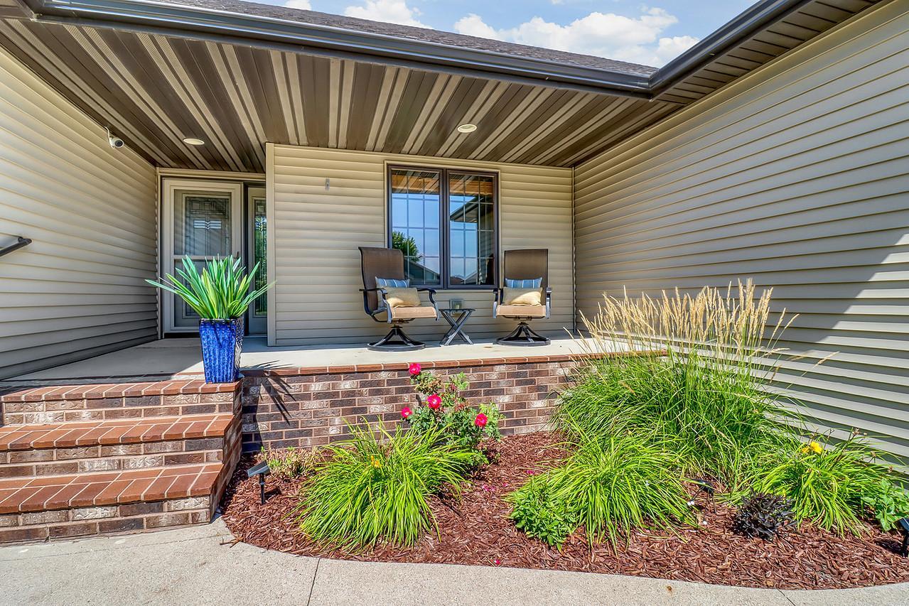 5th image of 555 Queens Ct, Moorhead, MN 56560 | MLS# 7130409