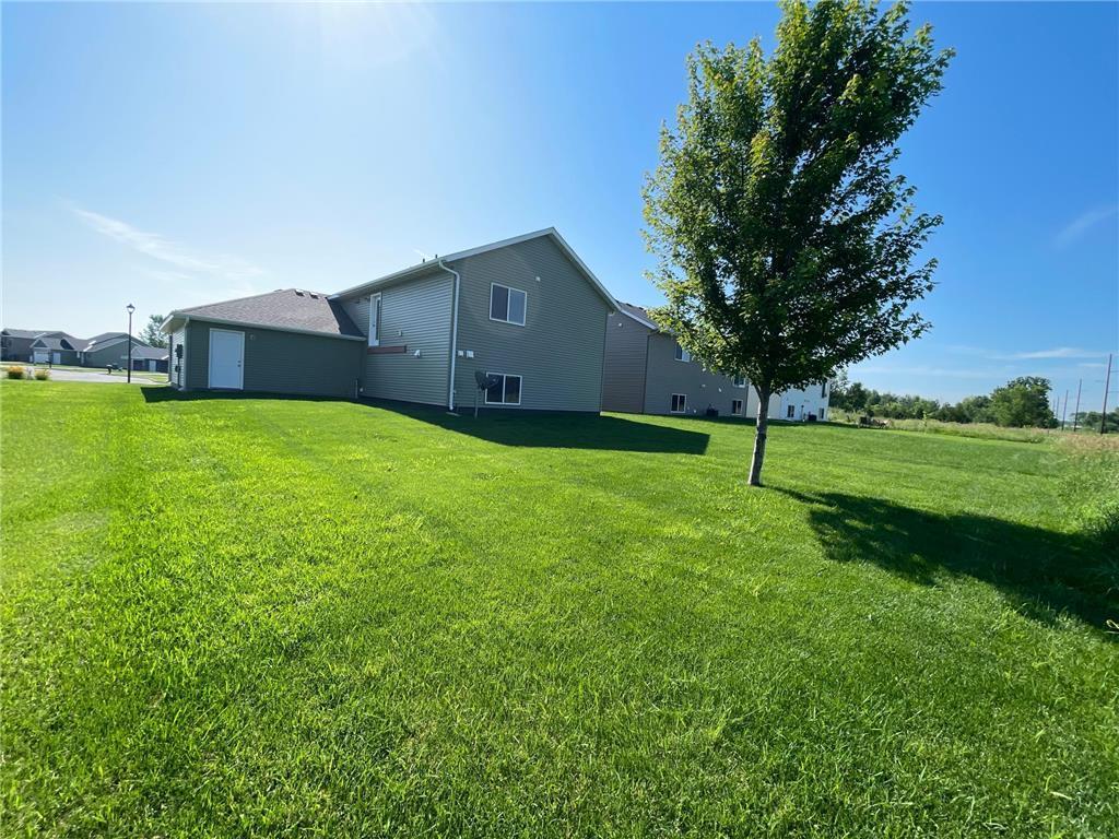 4th image of 1051 Yellowstone Ave, Saint Cloud, MN 56303 | MLS# 7130457