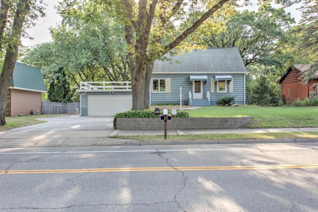 2nd image of 7846 Long Lake Rd, Saint Paul, MN 55112 | MLS# 7130464