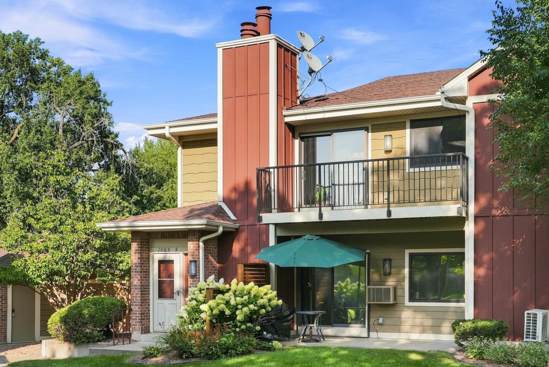 3rd image of 1005 Rae Dr #8, Minneapolis, MN 55423 | MLS# 7130468