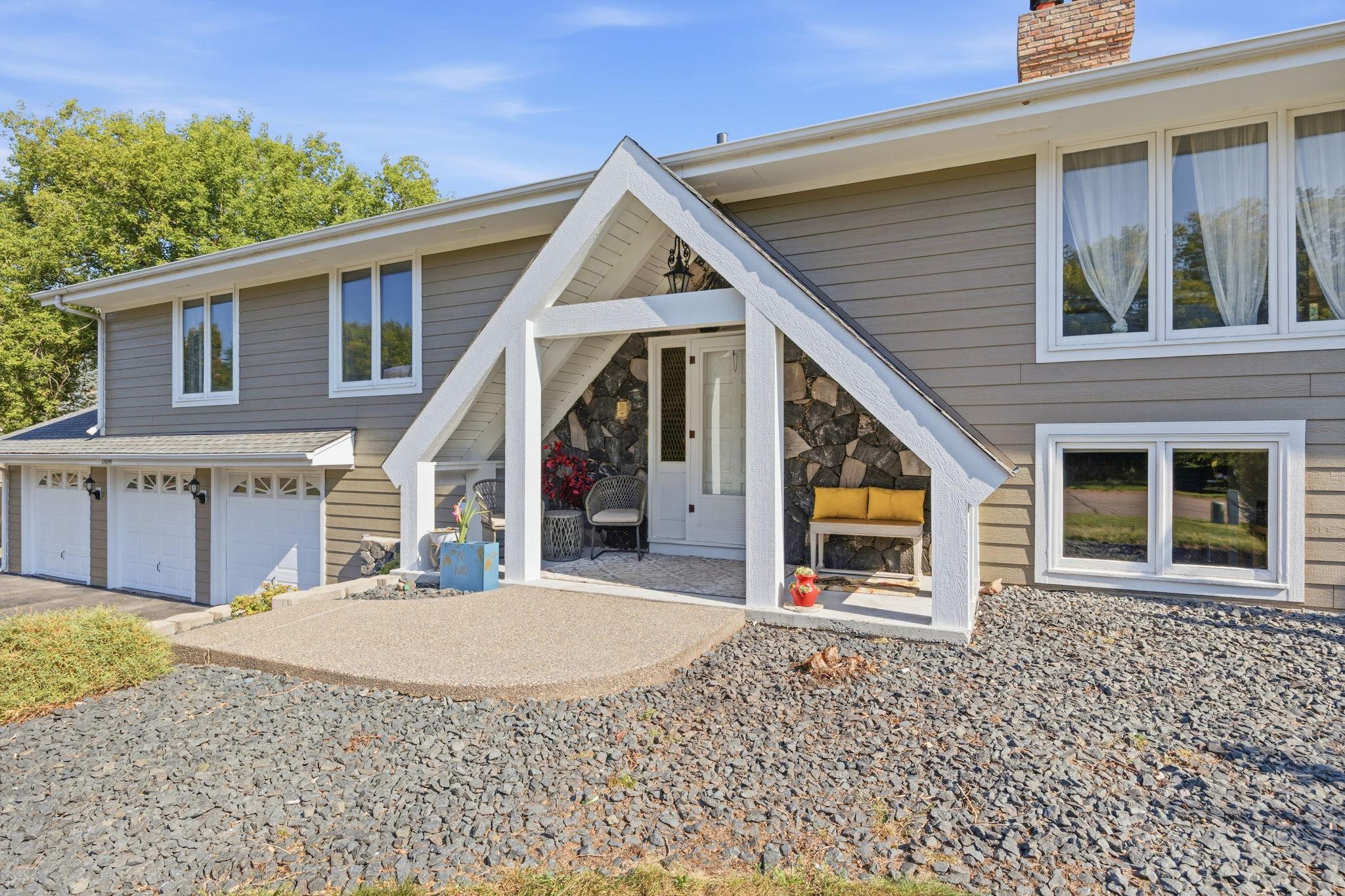 3rd image of 17200 32Nd Ave N, Minneapolis, MN 55447 | MLS# 7130479