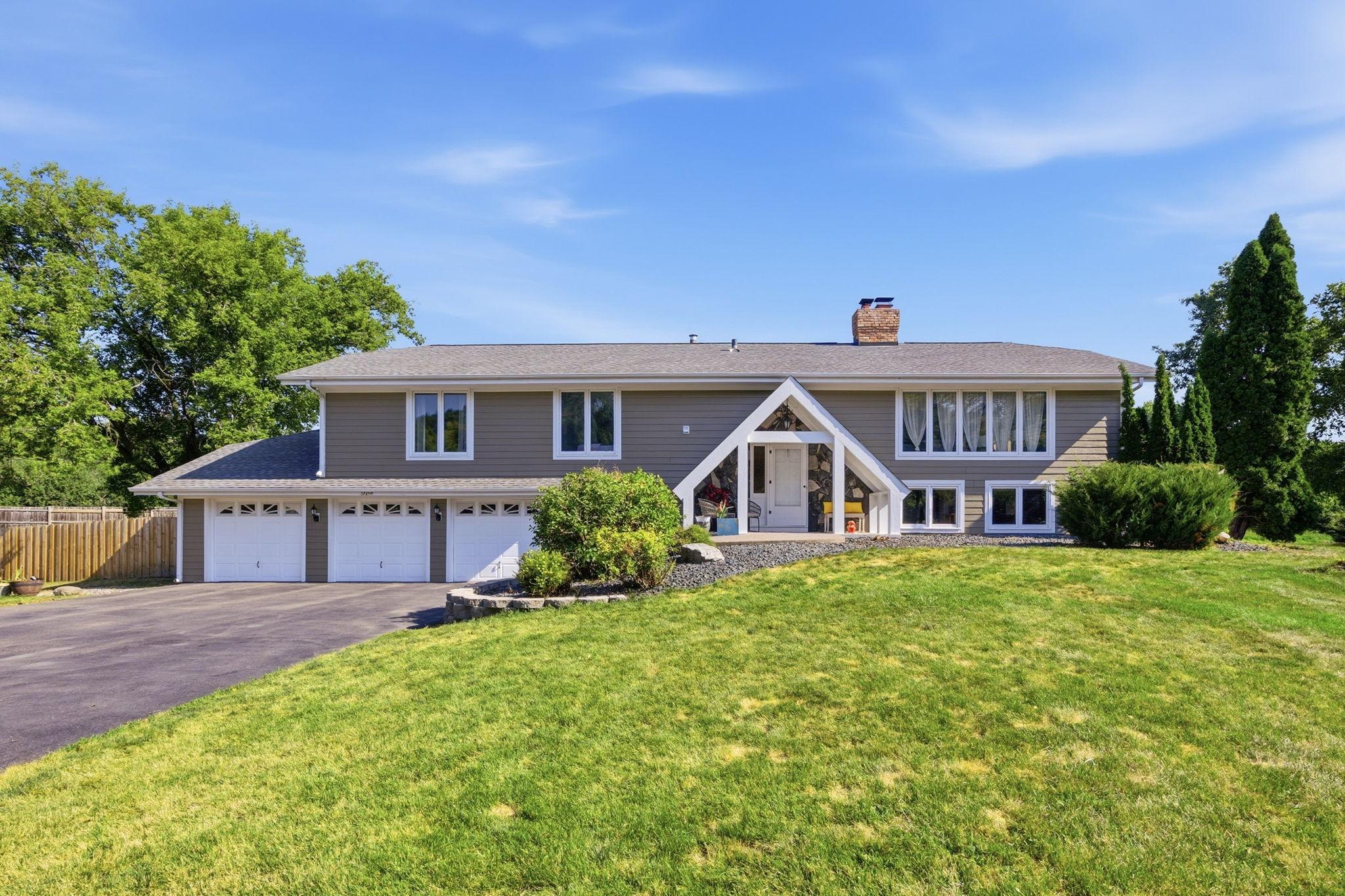 2nd image of 17200 32nd Ave N, Minneapolis, MN 55447 | MLS# 7130479