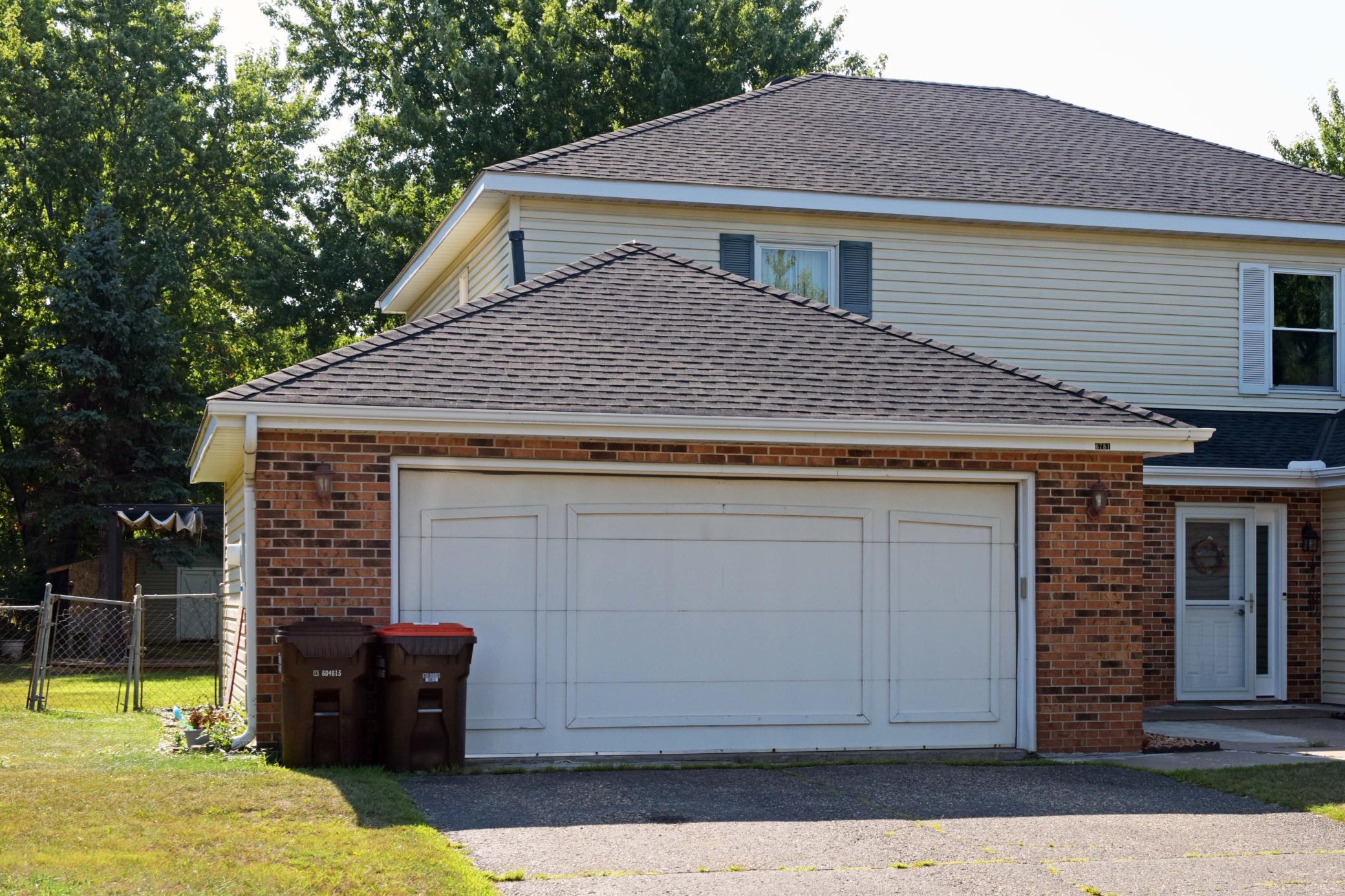 2nd image of 6781 Sherwood Rd, Saint Paul, MN 55125 | MLS# 7130496