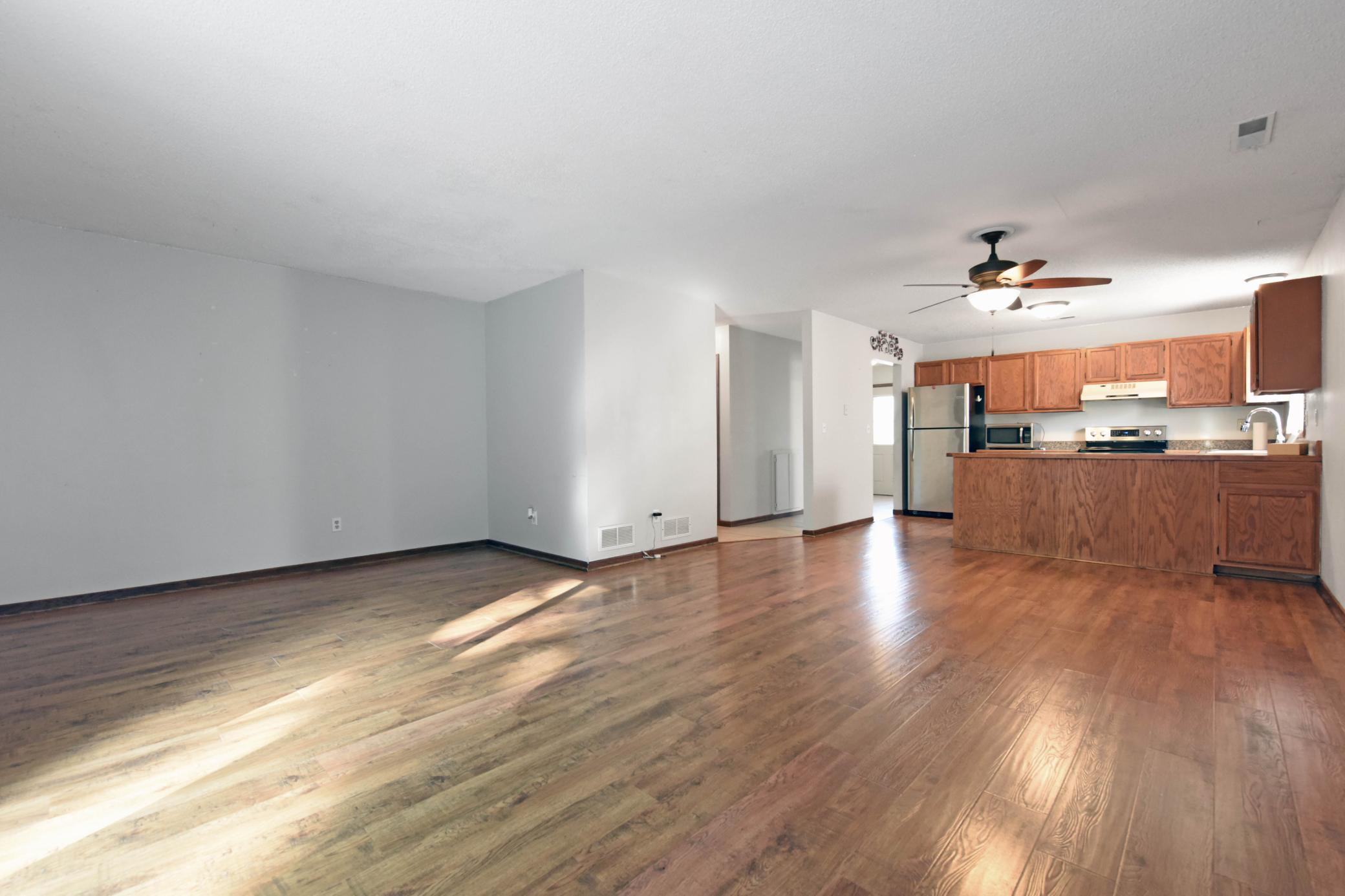 4th image of 6781 Sherwood Rd, Saint Paul, MN 55125 | MLS# 7130496