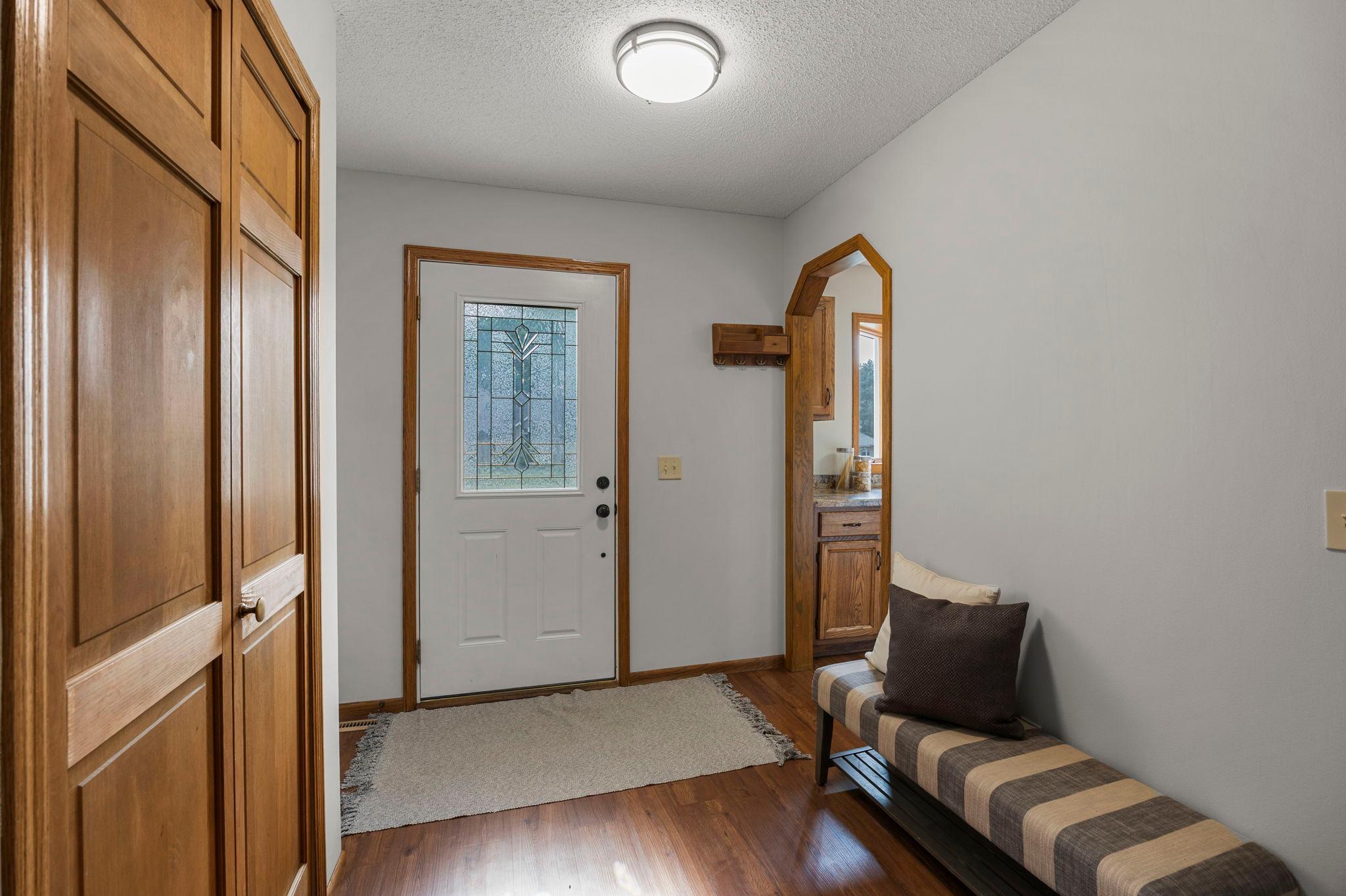 3rd image of 5700 Deer Trl E, Saint Paul, MN 55126 | MLS# 7130547