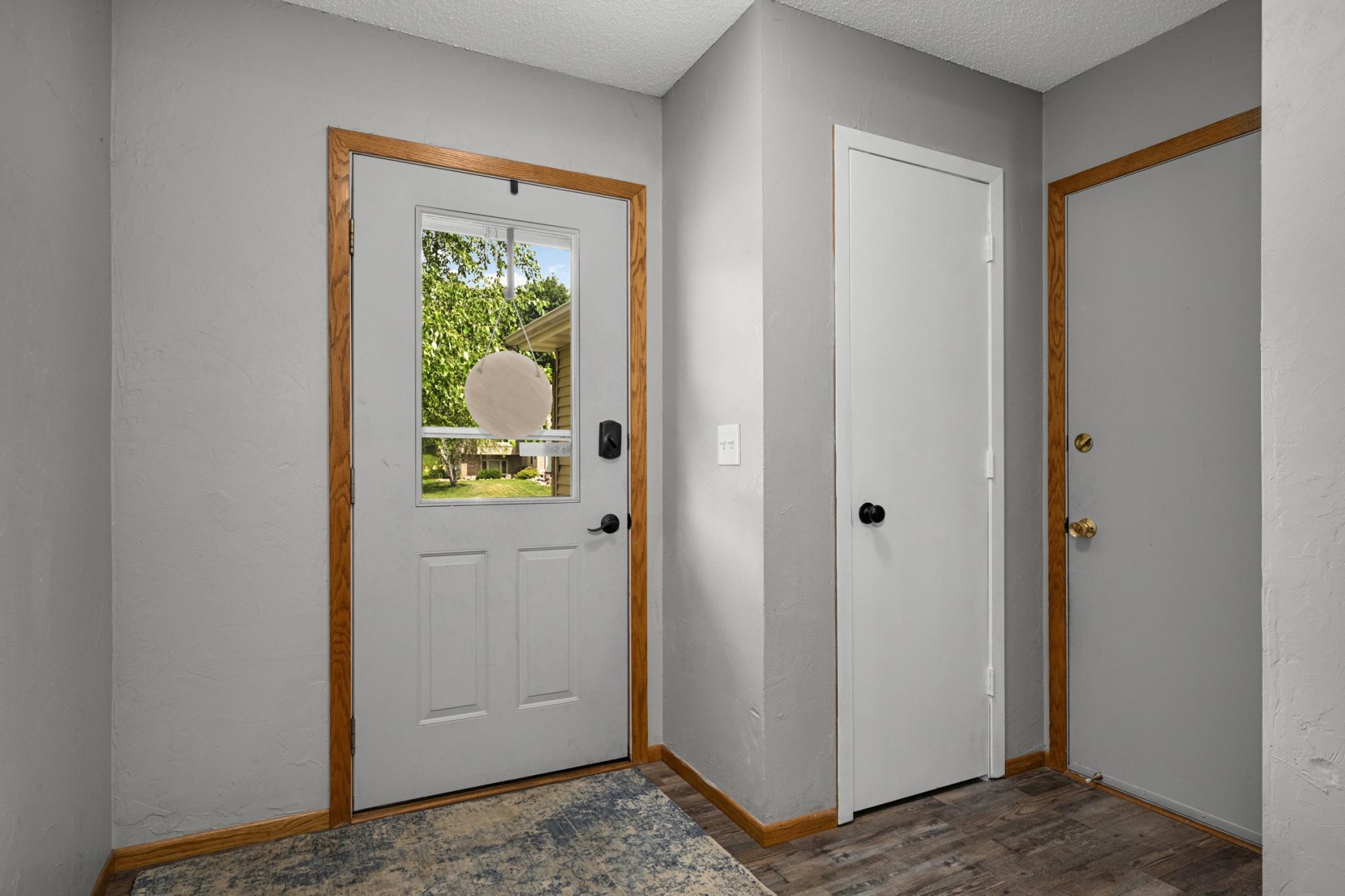 4th image of 4089 Pennsylvania Ave, Saint Paul, MN 55123 | MLS# 7130549