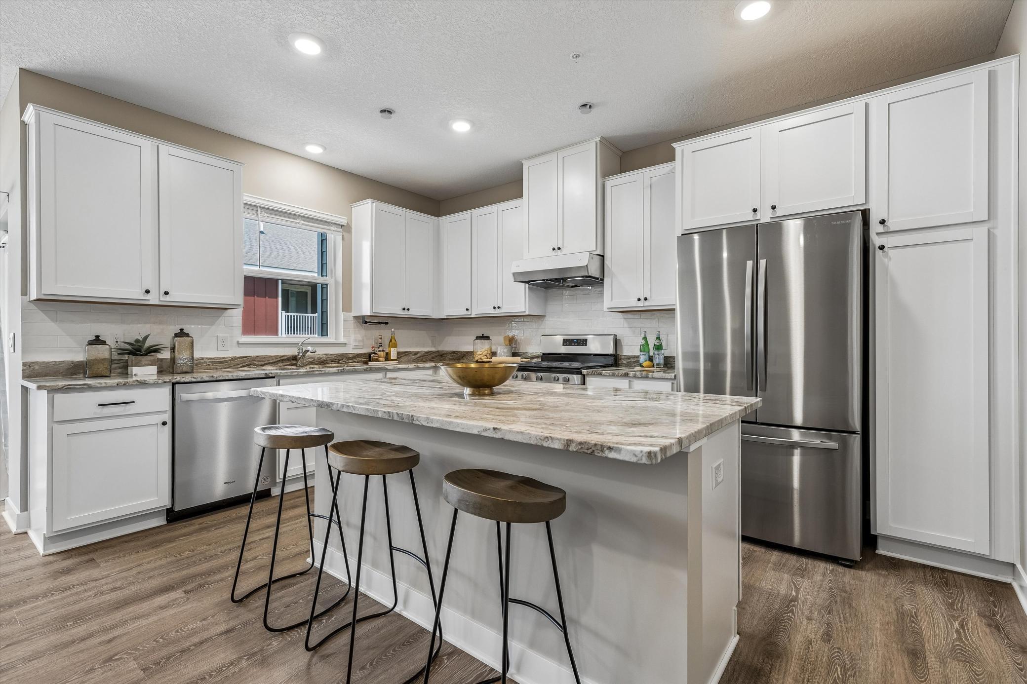 1st image of 16451 Jaffna Pl, Lakeville, MN 55044 | MLS# 7130560