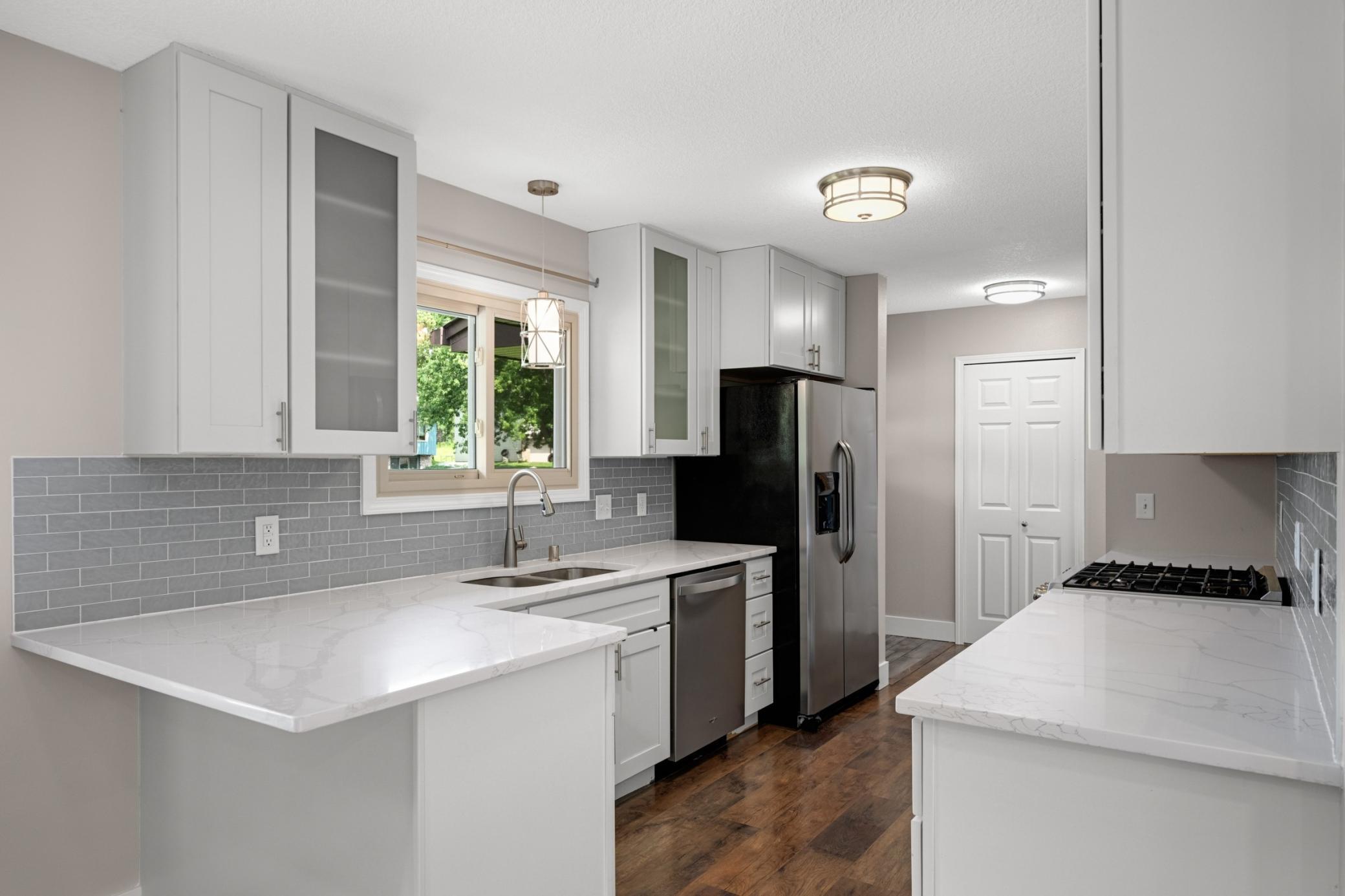 3rd image of 13712 E Wellington Crescent, Burnsville, MN 55337 | MLS# 7130561