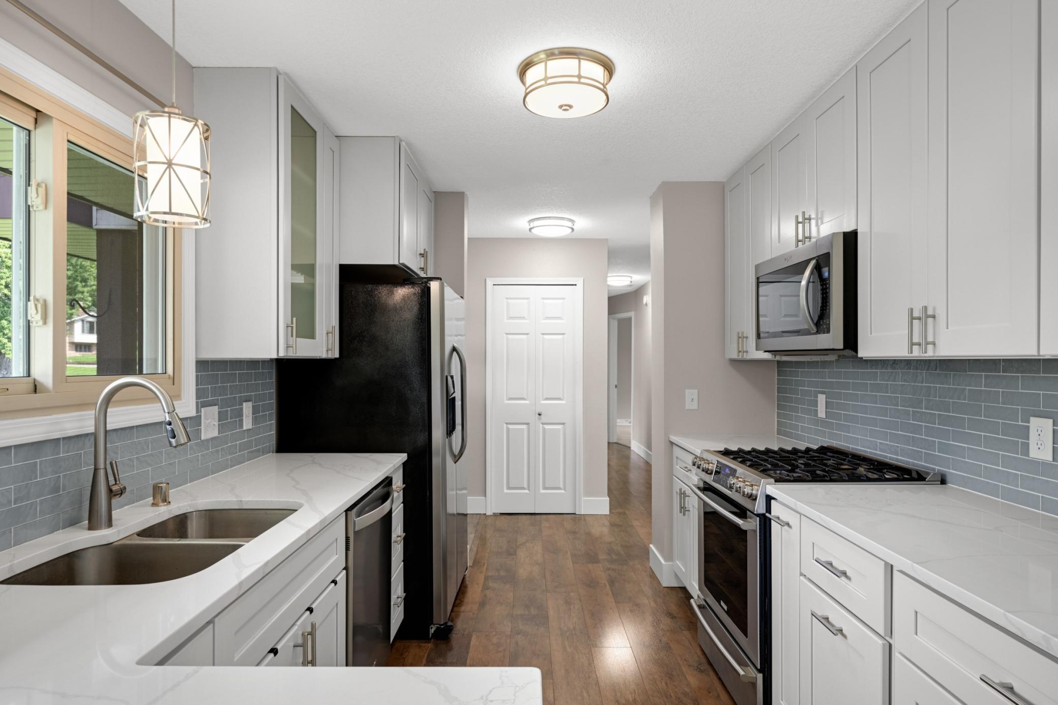 4th image of 13712 E Wellington Crescent, Burnsville, MN 55337 | MLS# 7130561