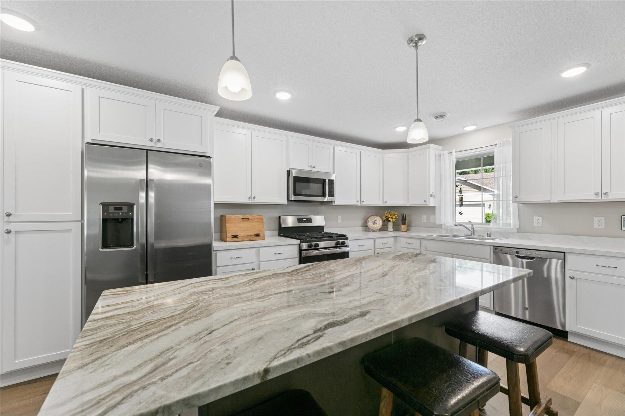 3rd image of 6049 Iris Ln, Rockford, MN 55373 | MLS# 7130562