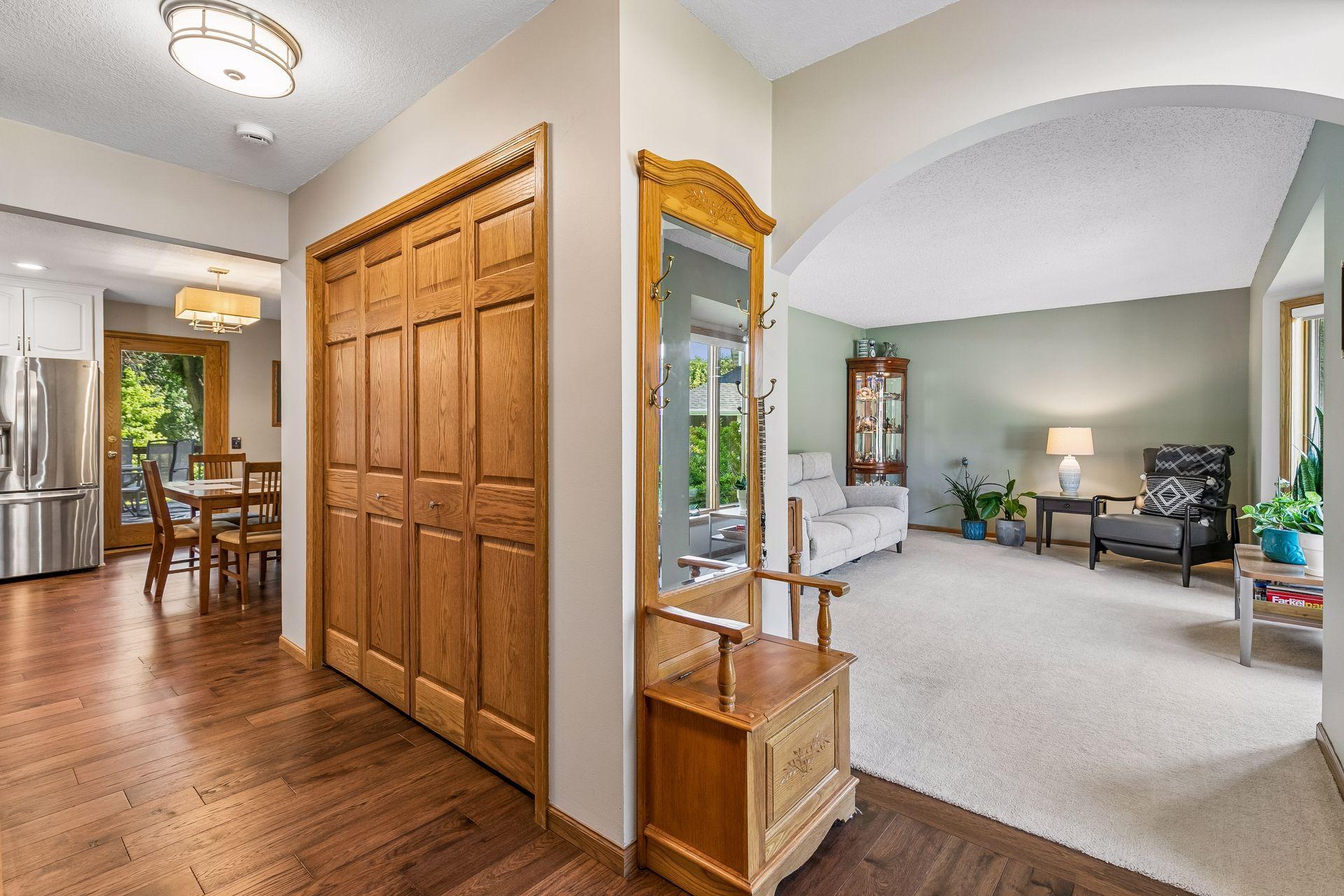3rd image of 1635 Mallard Cir, Saint Paul, MN 55122 | MLS# 7130563