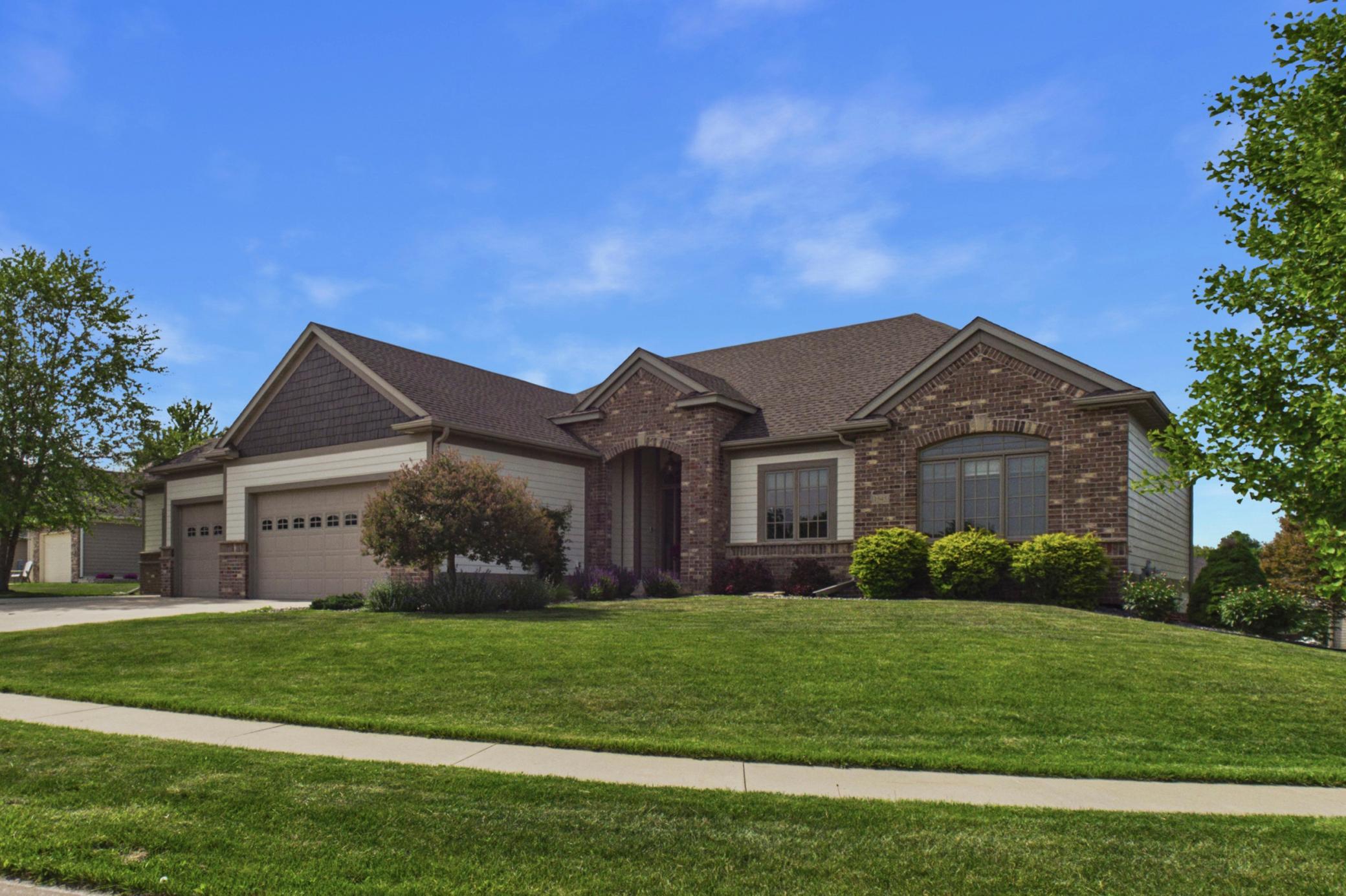 2nd image of 1545 Century Knoll Ln Ne, Rochester, MN 55906 | MLS# 7130577