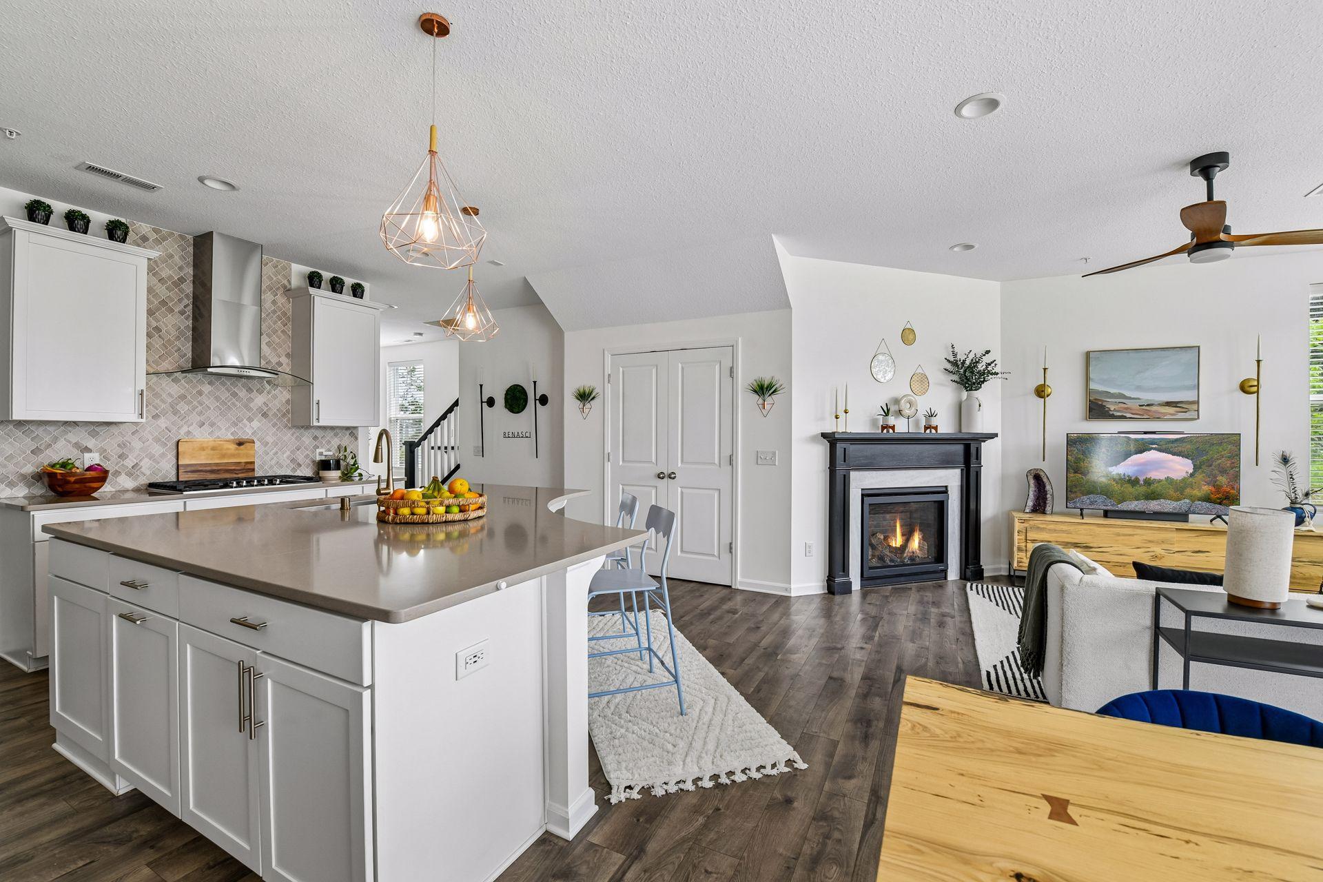 2nd image of 5981 Walnut Grove Ln N, Minneapolis, MN 55446 | MLS# 7130594