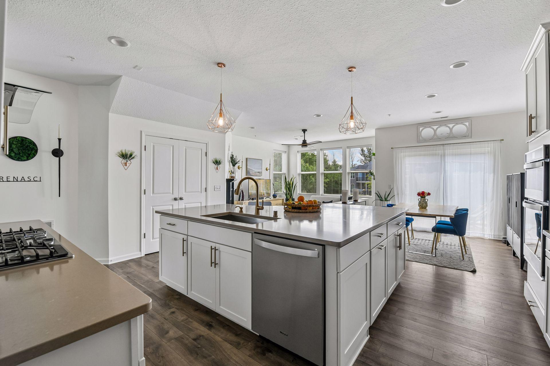 3rd image of 5981 Walnut Grove Ln N, Minneapolis, MN 55446 | MLS# 7130594